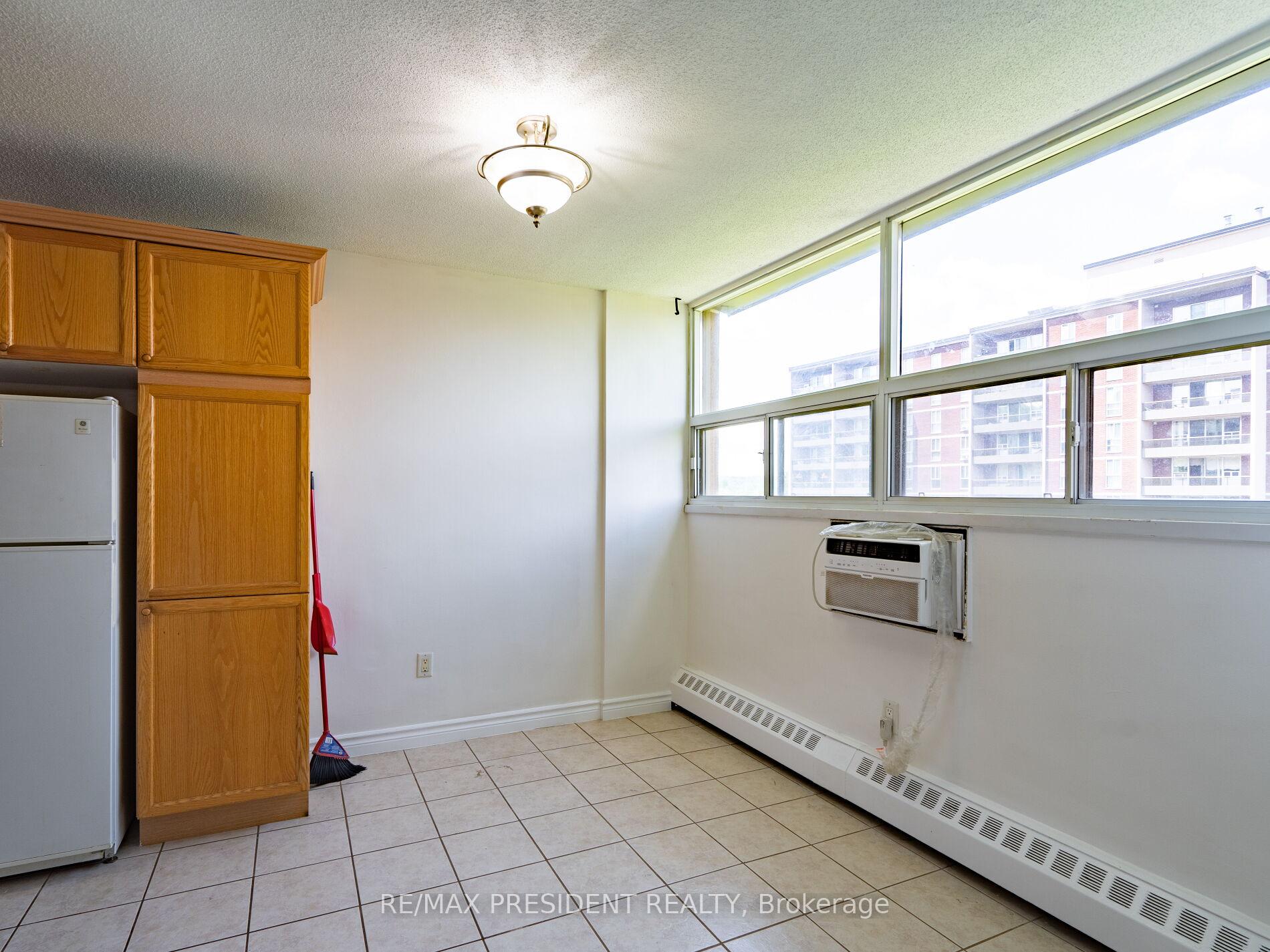 Photo 22 of Unit 701, 1950 Main Street W, Hamilton, Ainslie Wood — HOMEH