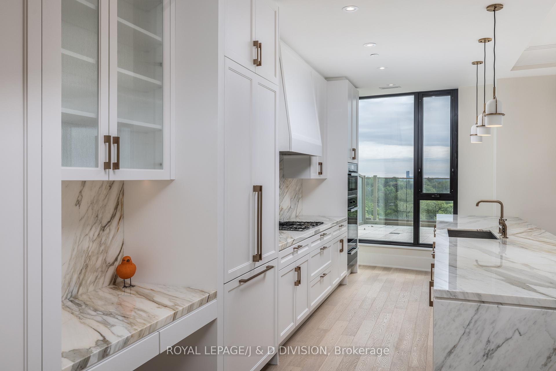 Photo 8 of Unit 804, 1 Strathgowan Avenue, Toronto, Lawrence Park South — HOMEH