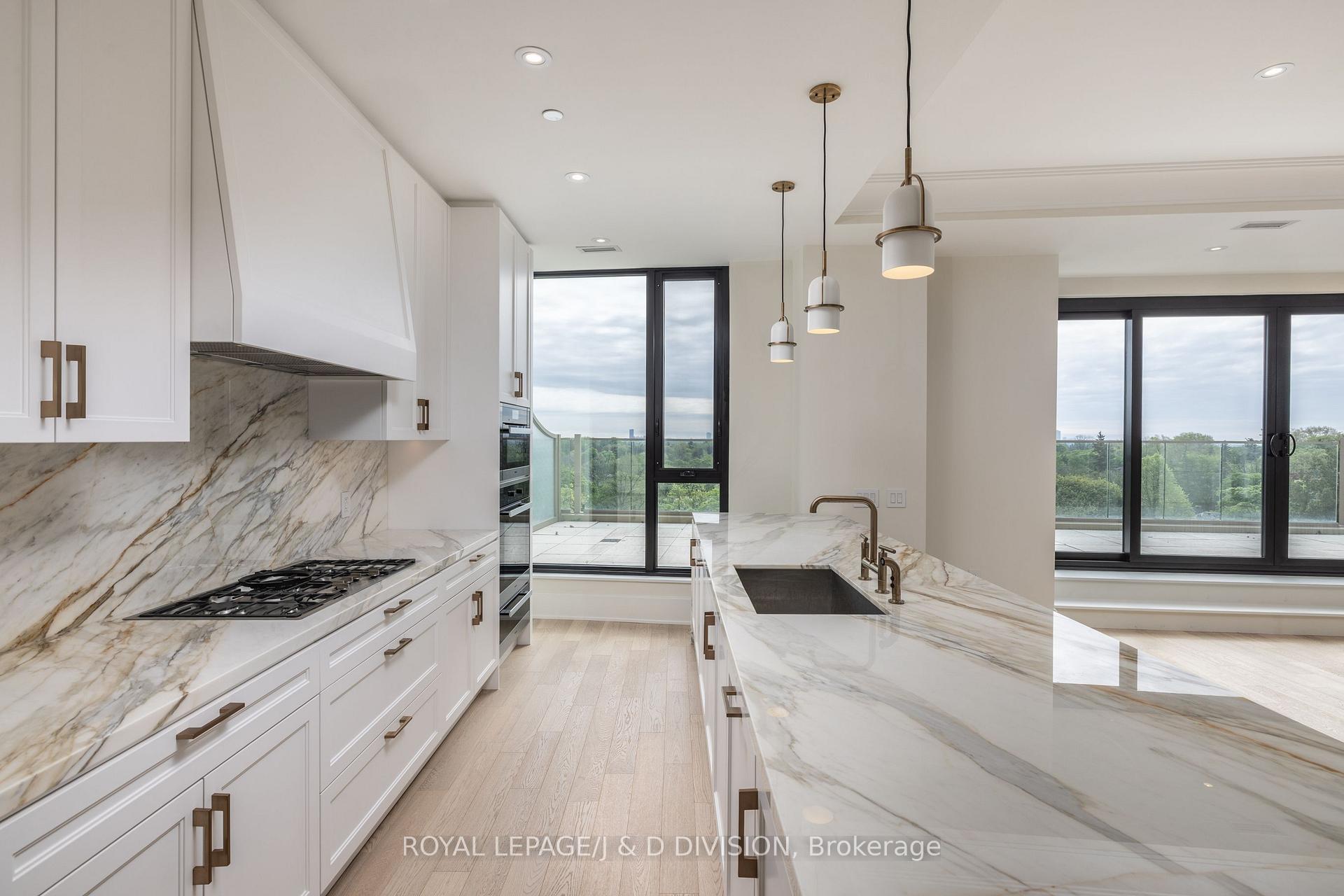 Photo 9 of Unit 804, 1 Strathgowan Avenue, Toronto, Lawrence Park South — HOMEH