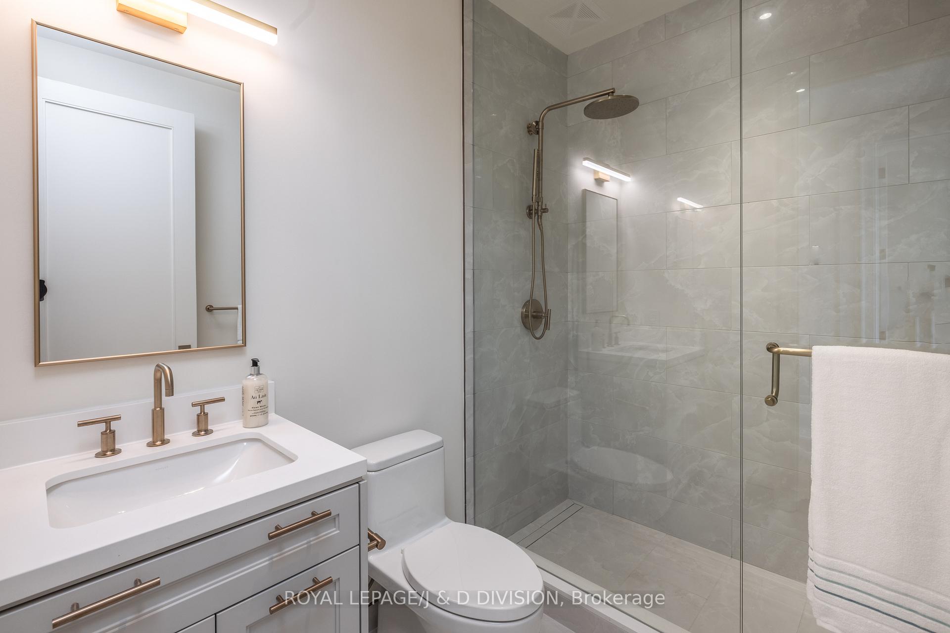 Photo 19 of Unit 804, 1 Strathgowan Avenue, Toronto, Lawrence Park South — HOMEH