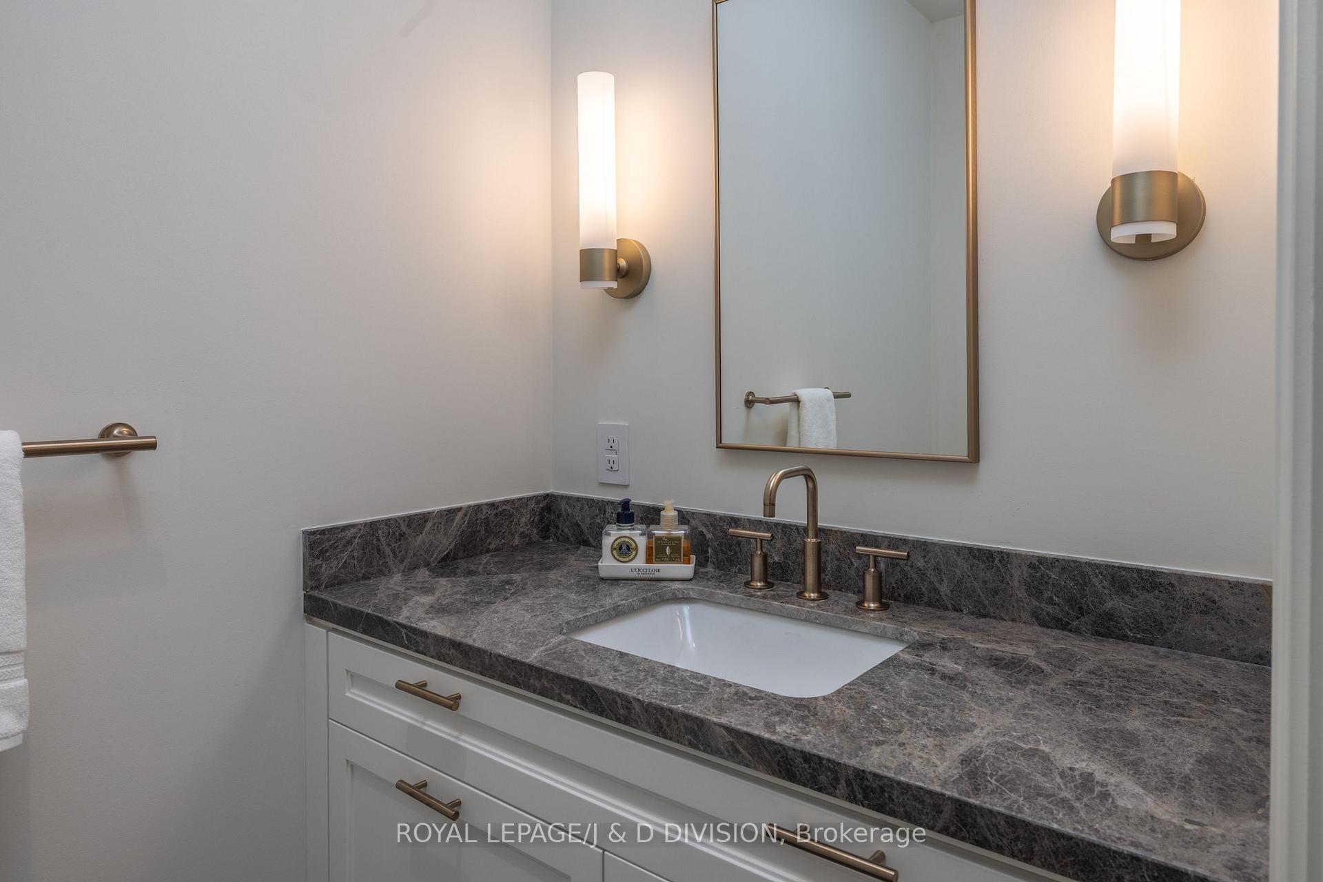 Photo 20 of Unit 804, 1 Strathgowan Avenue, Toronto, Lawrence Park South — HOMEH