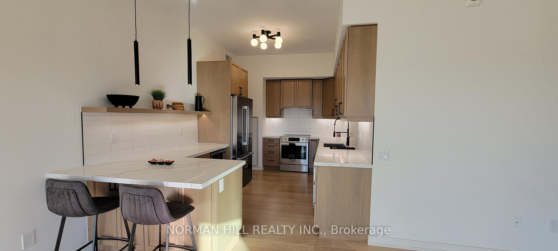 Photo 10 of Unit Ph448, 555 William Graham Drive, Aurora, Rural Aurora — HOMEH