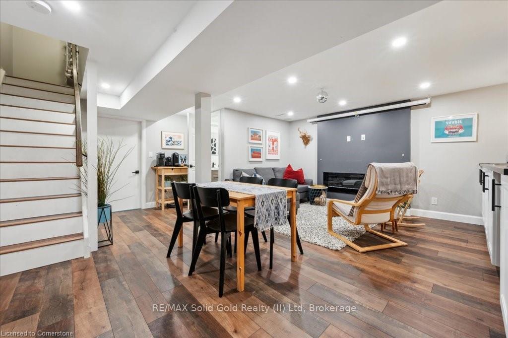 Photo 24 of 104 Kingswood Drive, Kitchener — HOMEH