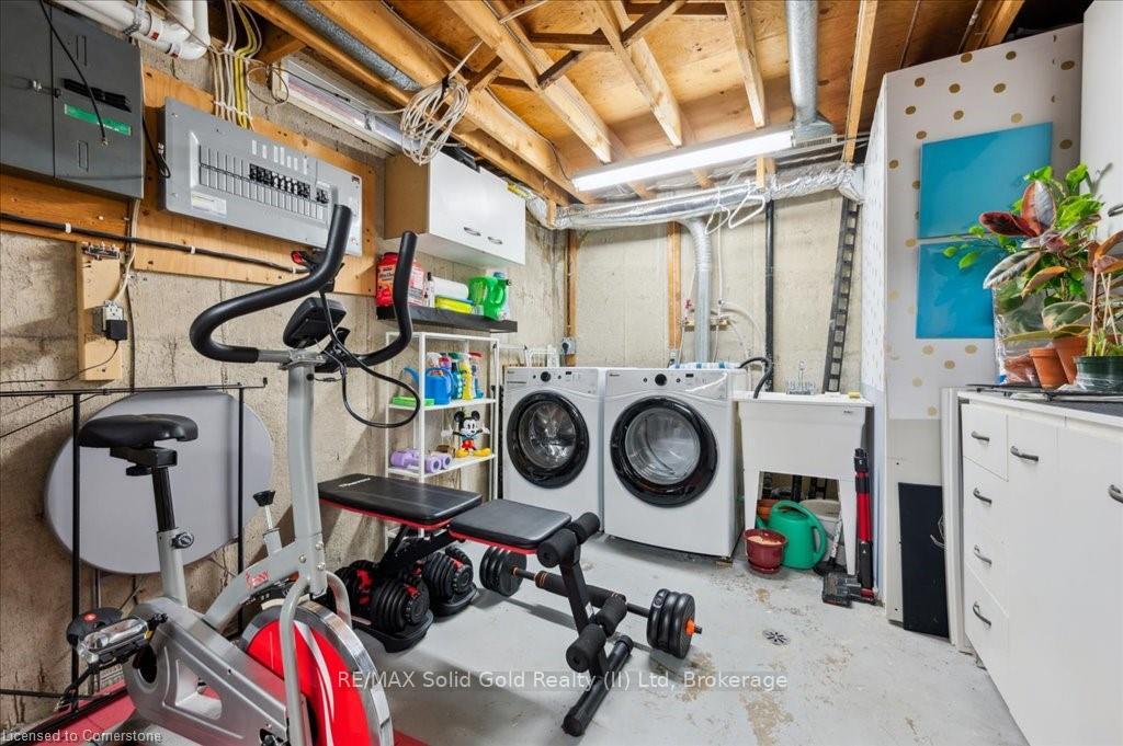 Photo 29 of 104 Kingswood Drive, Kitchener — HOMEH