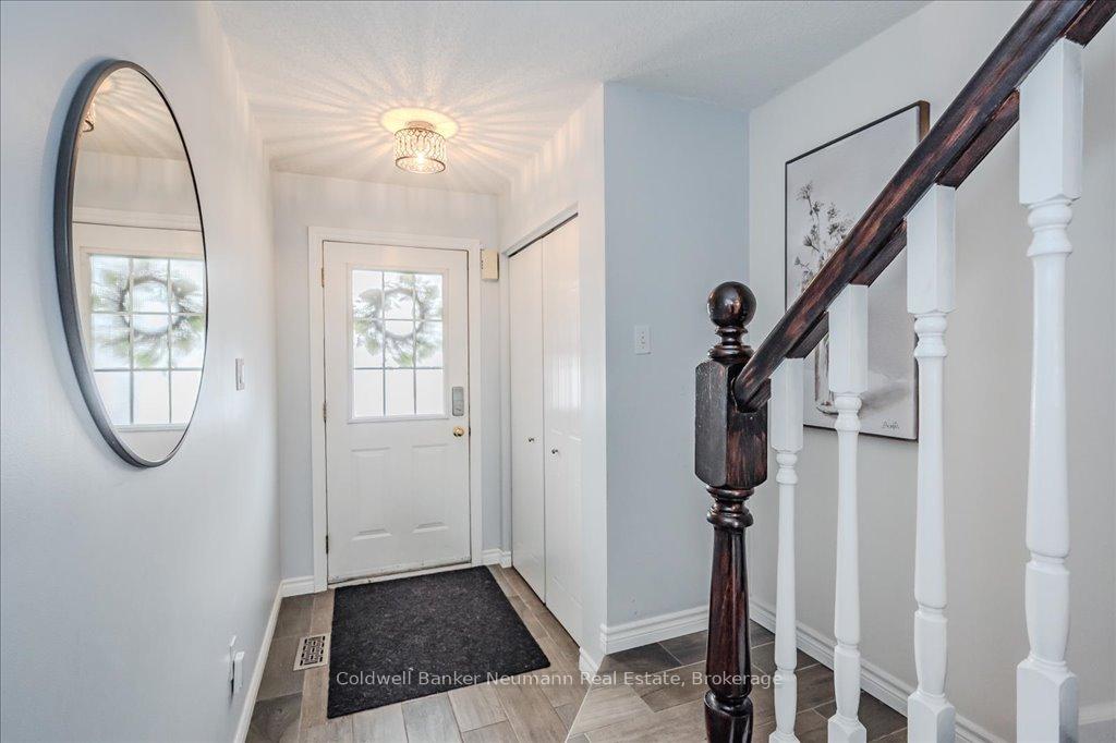 Photo 4 of Unit 4, 920 Edinburgh Road S, Guelph, Kortright West — HOMEH