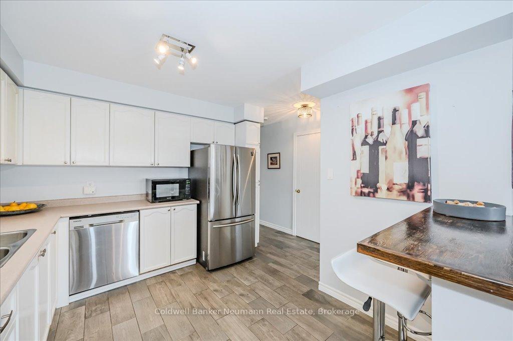 Photo 6 of Unit 4, 920 Edinburgh Road S, Guelph, Kortright West — HOMEH