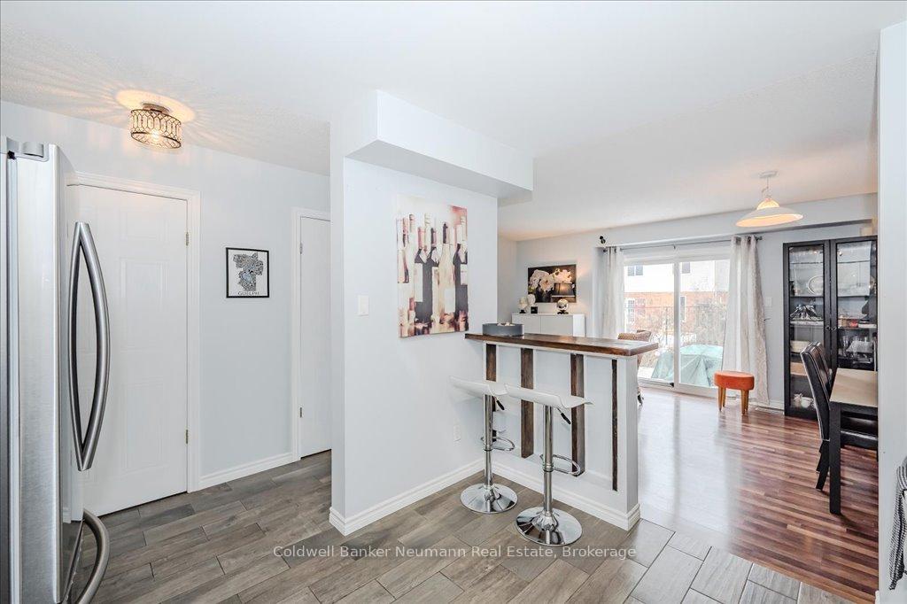Photo 13 of Unit 4, 920 Edinburgh Road S, Guelph, Kortright West — HOMEH