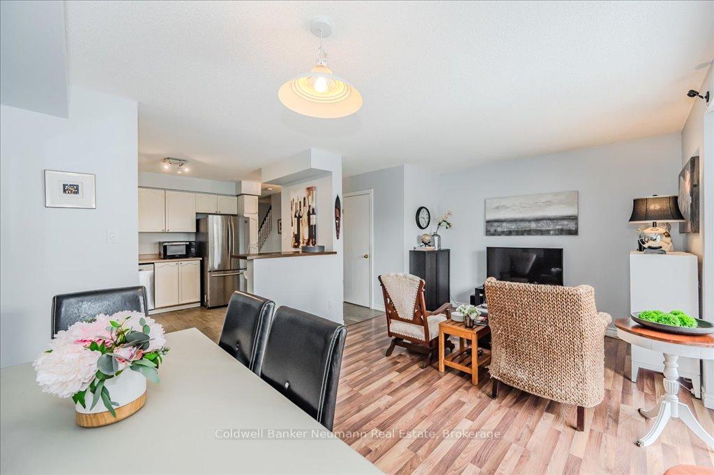 Photo 14 of Unit 4, 920 Edinburgh Road S, Guelph, Kortright West — HOMEH