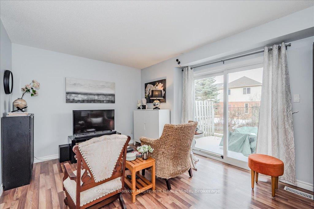 Photo 20 of Unit 4, 920 Edinburgh Road S, Guelph, Kortright West — HOMEH