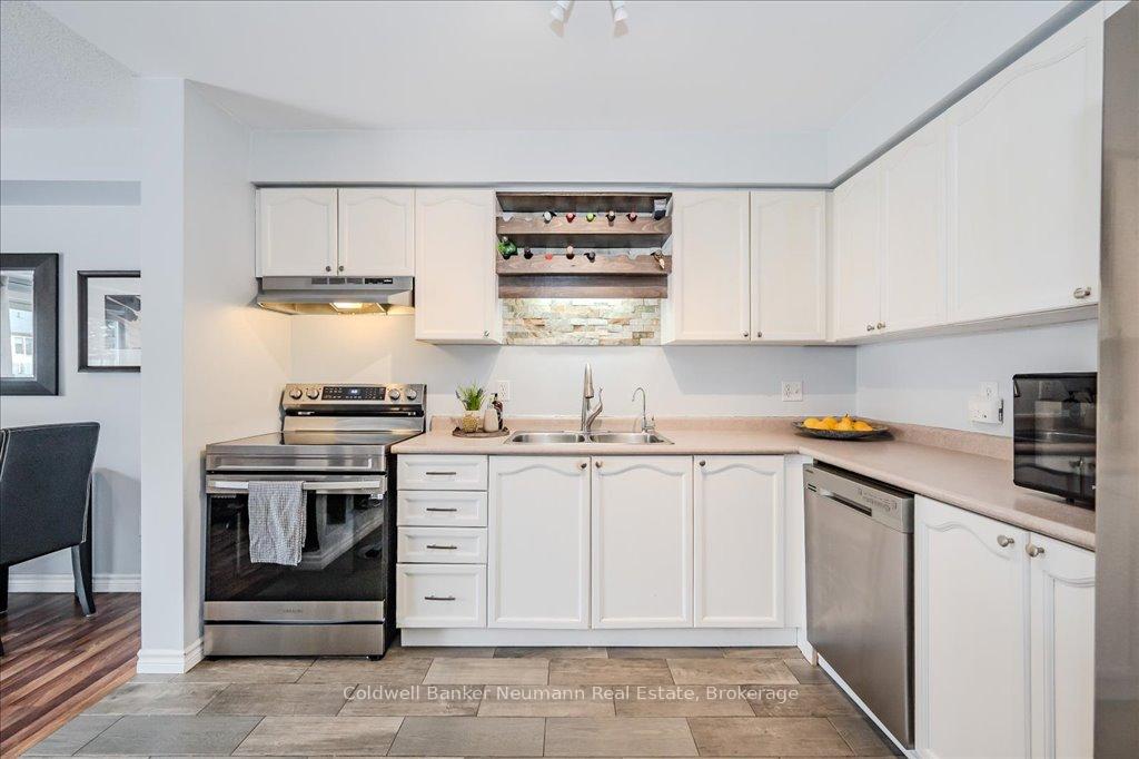 Photo 28 of Unit 4, 920 Edinburgh Road S, Guelph, Kortright West — HOMEH