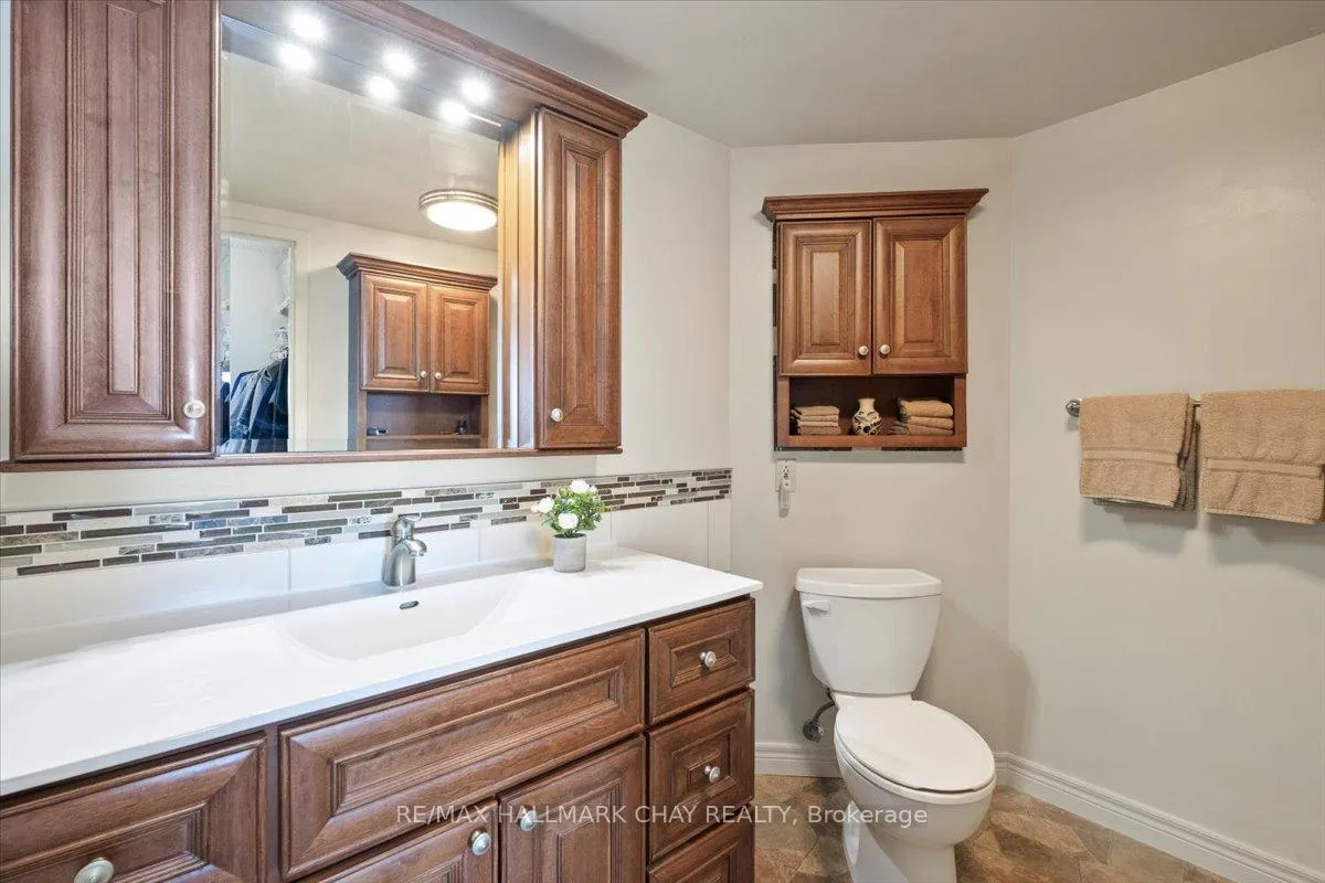 Photo 30 of Unit 403, 65 Ellen Street, Barrie, City Centre — HOMEH