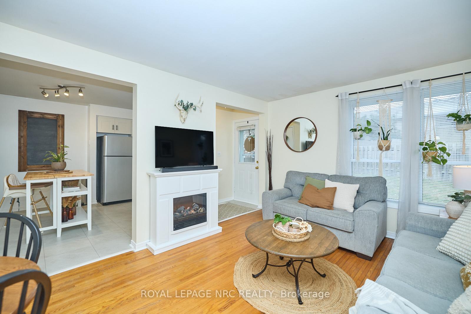 Photo 3 of Unit 24, 151 Parnell Road, St. Catharines, Vine/Linwell — HOMEH