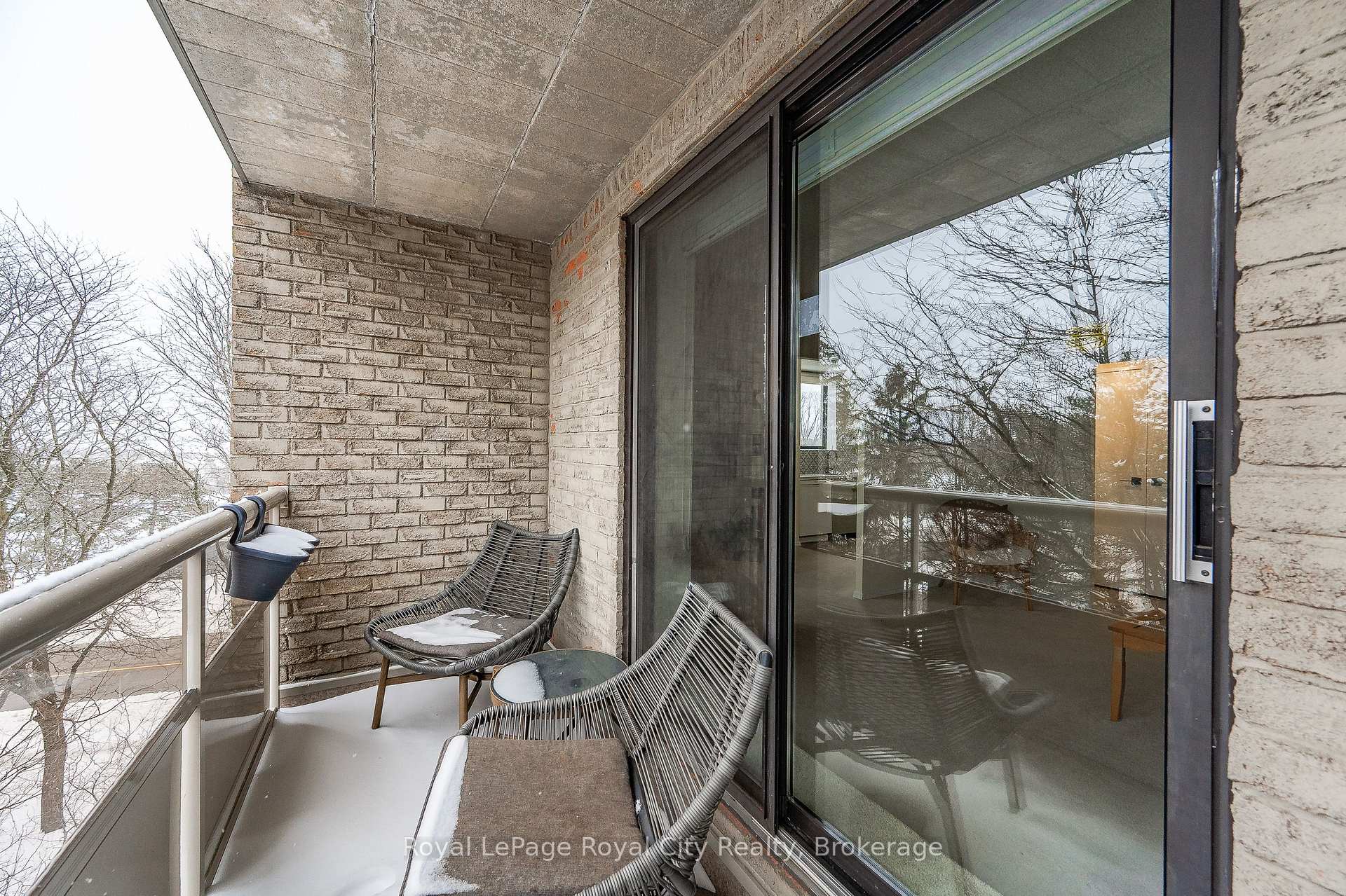 Photo 35 of Unit 402, 89 Westwood Road, Guelph, Willow West/Sugarbush/West Acres — HOMEH