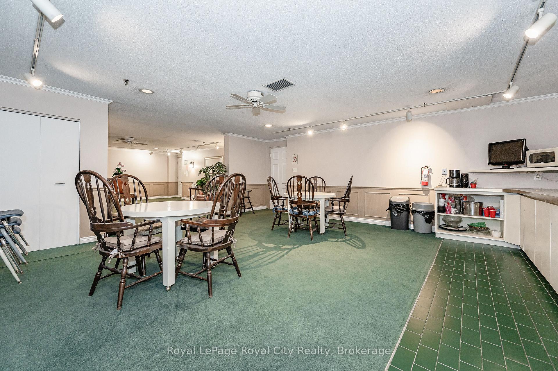 Photo 43 of Unit 402, 89 Westwood Road, Guelph, Willow West/Sugarbush/West Acres — HOMEH
