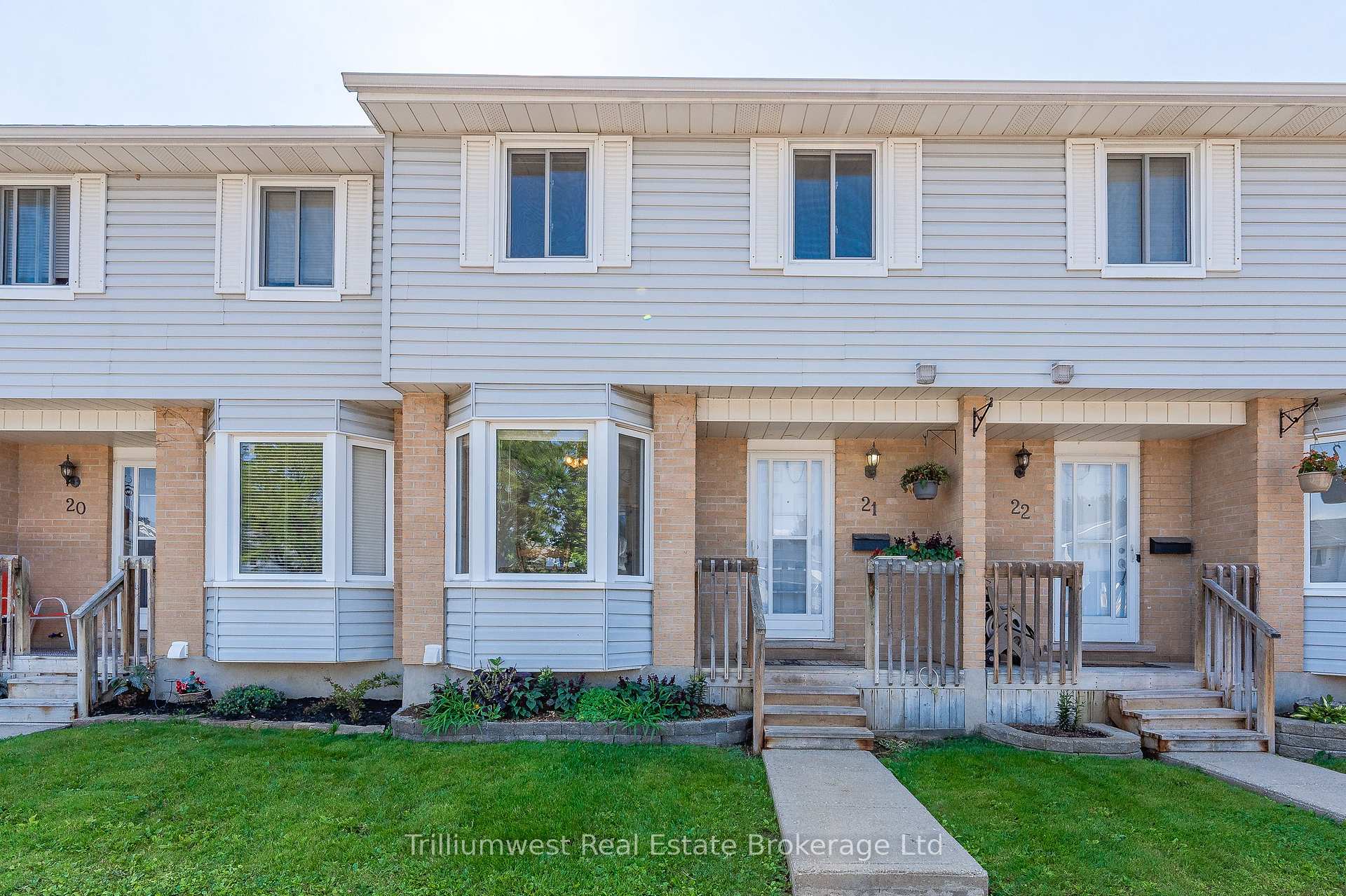 Photo 1 of Unit 21, 90 Ferman Drive, Guelph, Willow West/Sugarbush/West Acres — HOMEH
