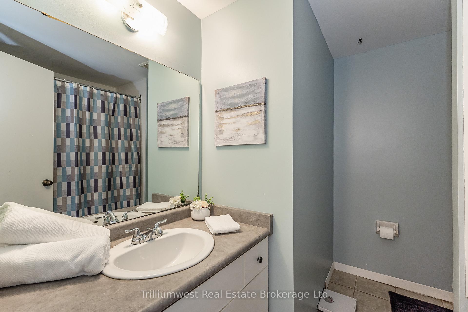Photo 10 of Unit 21, 90 Ferman Drive, Guelph, Willow West/Sugarbush/West Acres — HOMEH