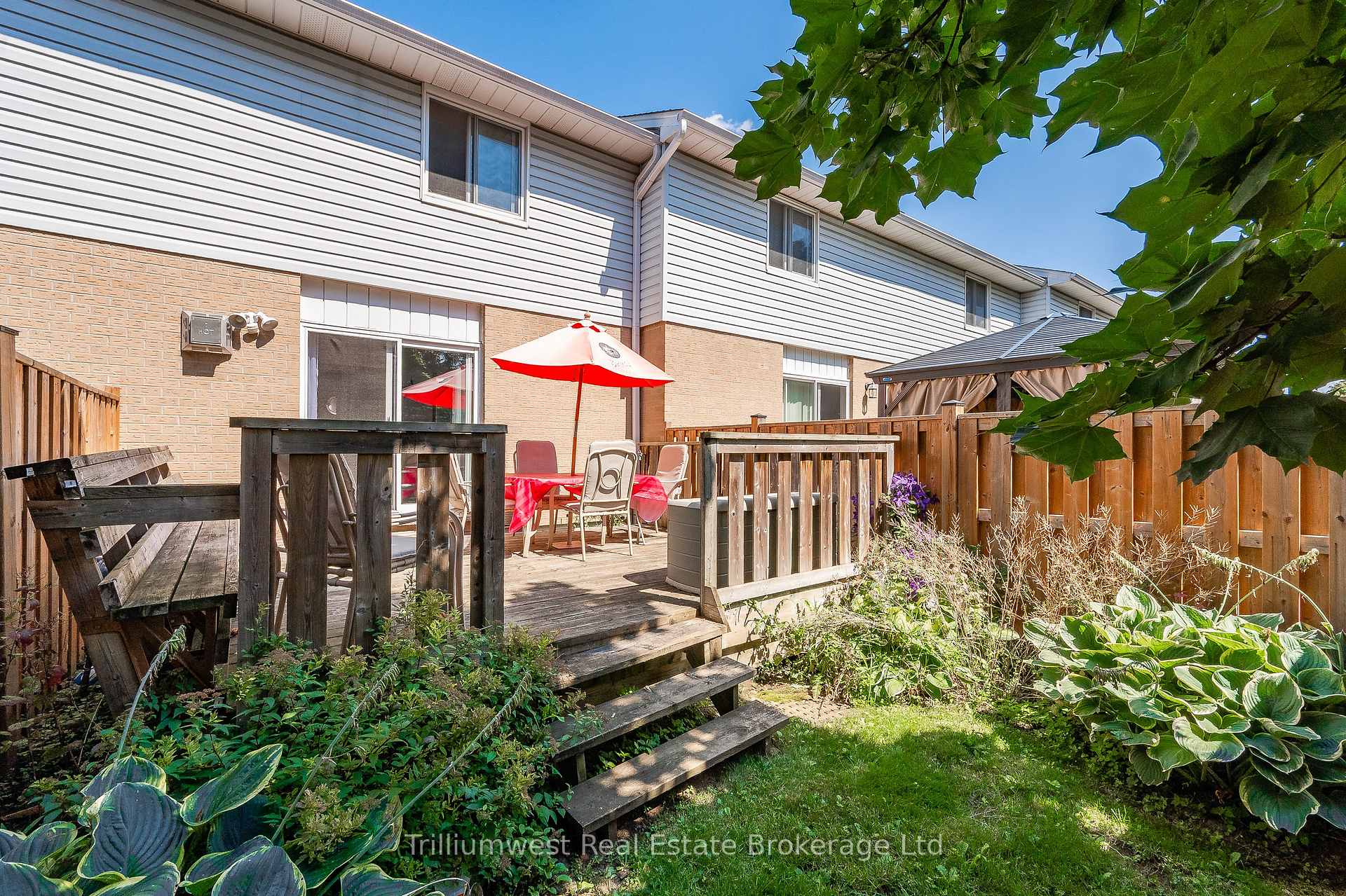 Photo 11 of Unit 21, 90 Ferman Drive, Guelph, Willow West/Sugarbush/West Acres — HOMEH