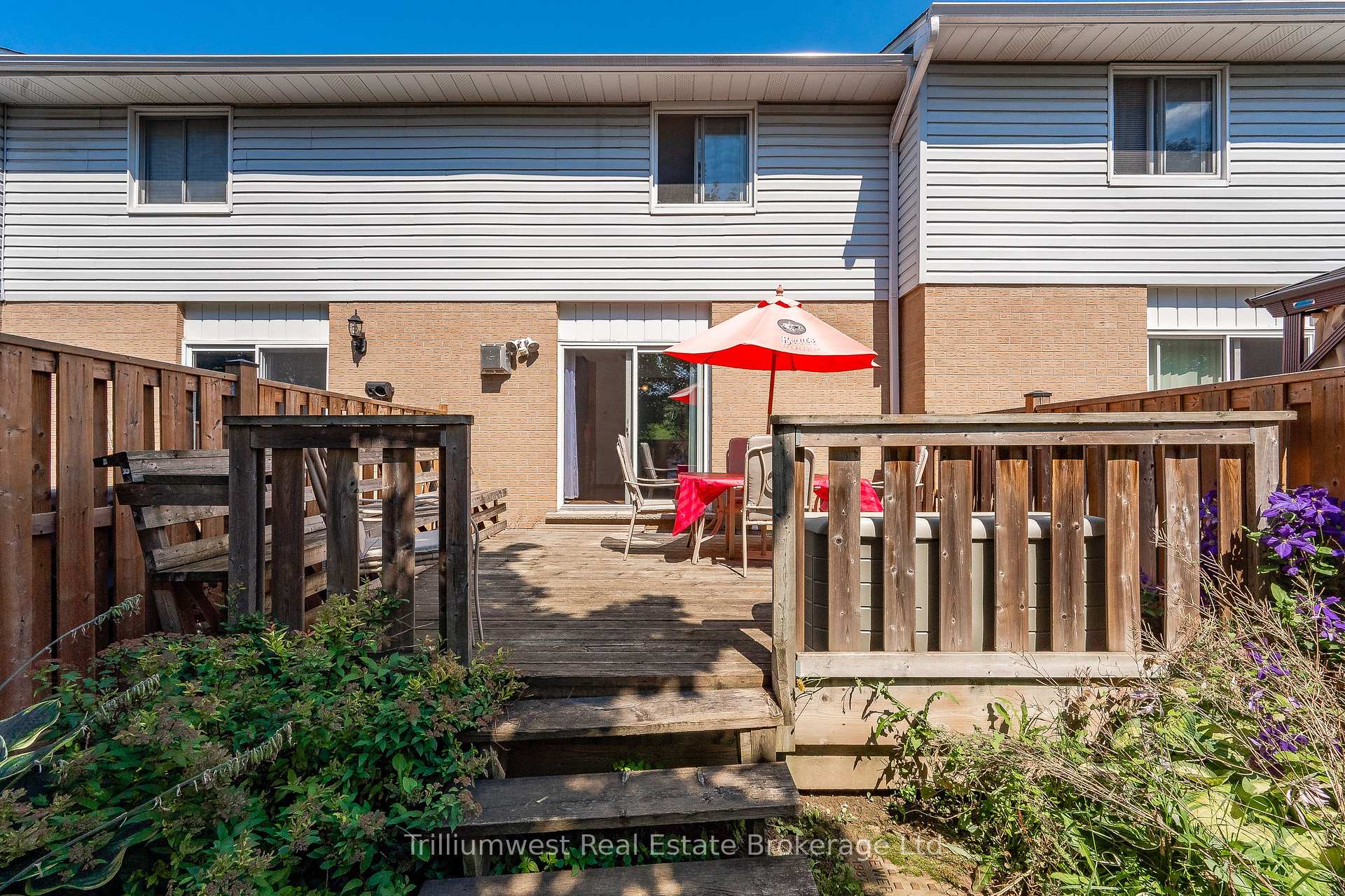 Photo 12 of Unit 21, 90 Ferman Drive, Guelph, Willow West/Sugarbush/West Acres — HOMEH