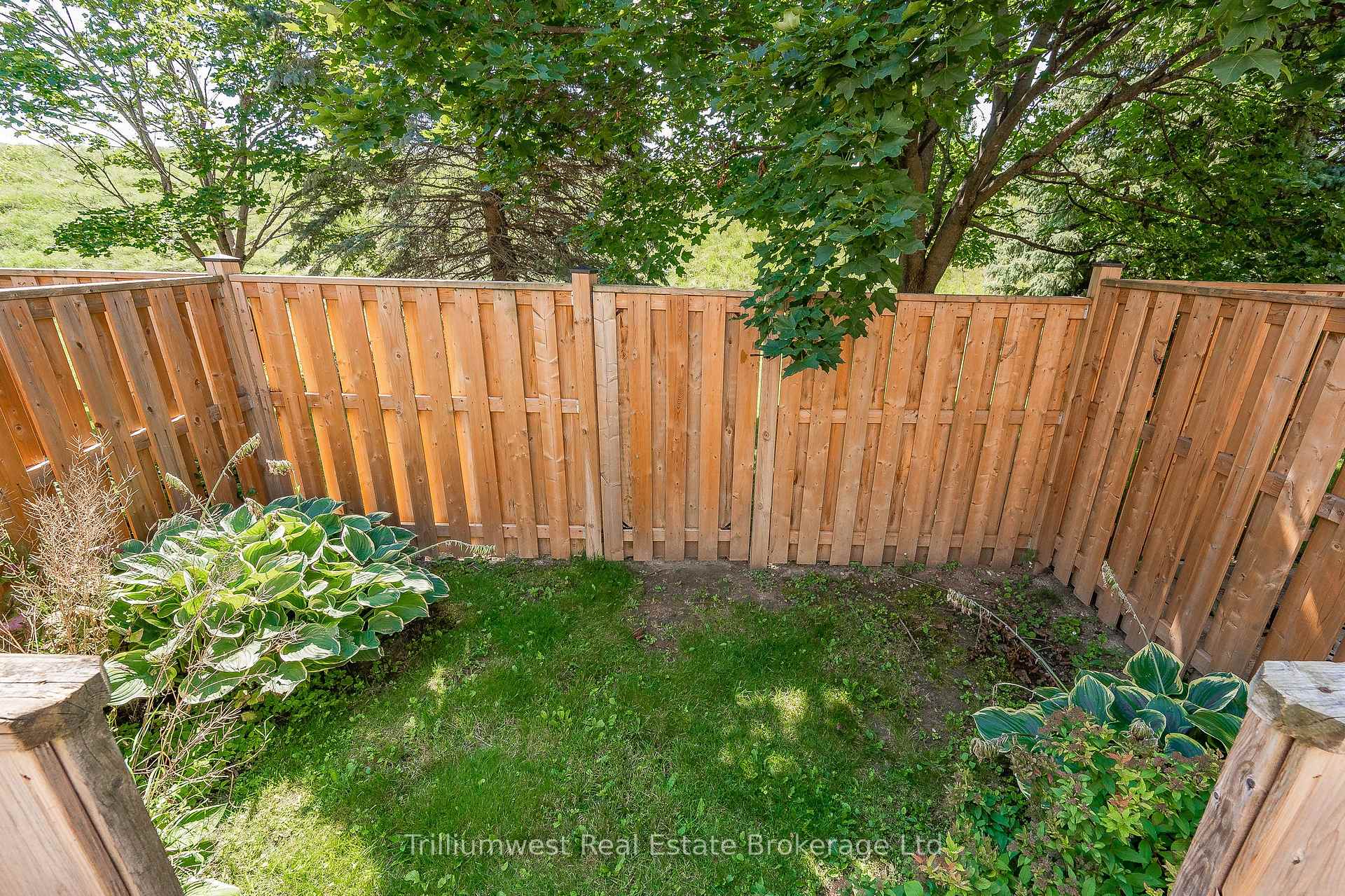 Photo 13 of Unit 21, 90 Ferman Drive, Guelph, Willow West/Sugarbush/West Acres — HOMEH