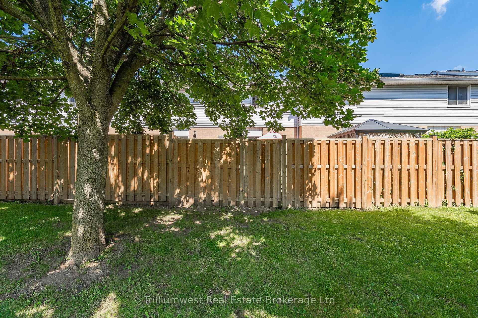 Photo 14 of Unit 21, 90 Ferman Drive, Guelph, Willow West/Sugarbush/West Acres — HOMEH
