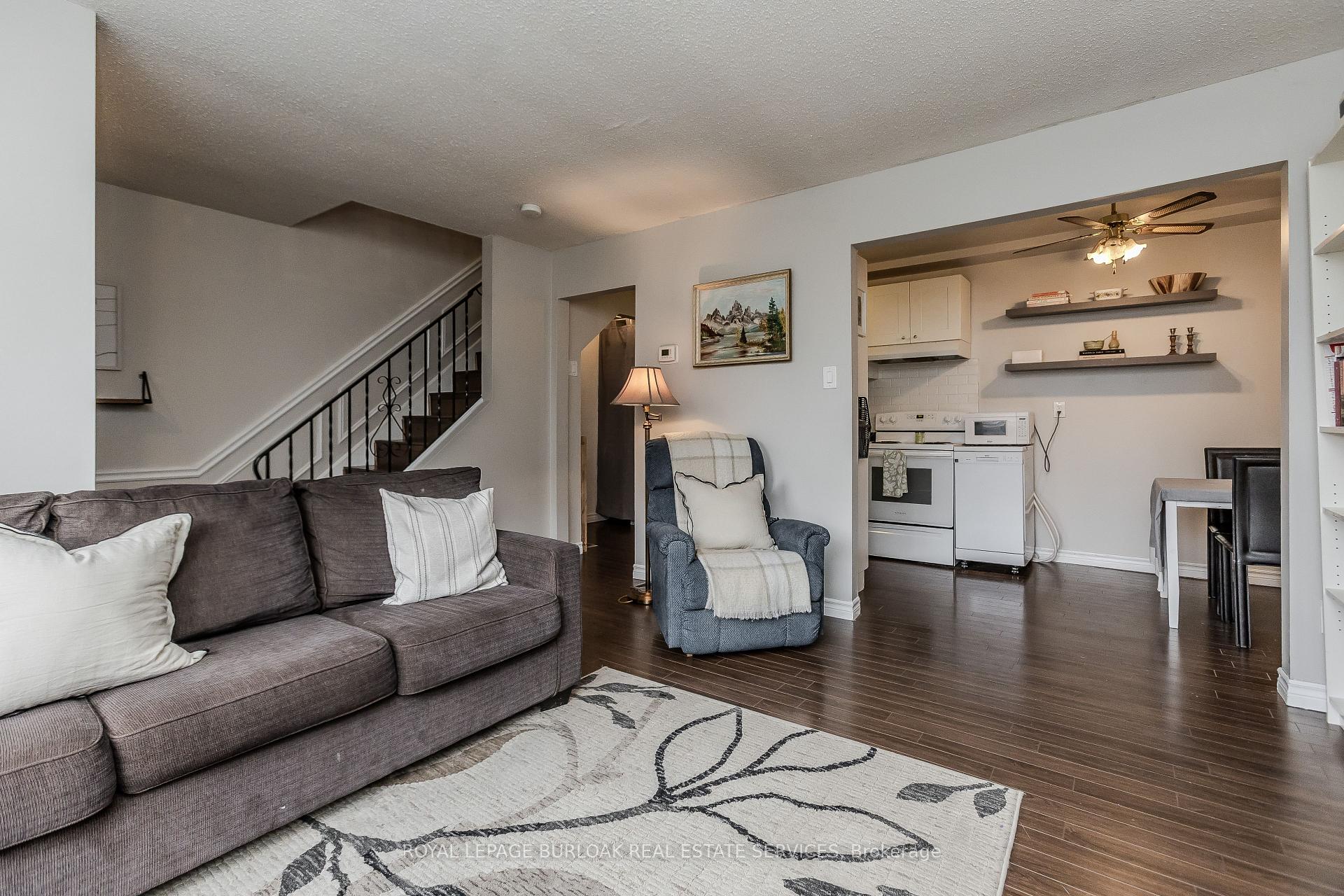 Photo 7 of Unit 9, 165 Limeridge Road W, Hamilton, Rolston — HOMEH