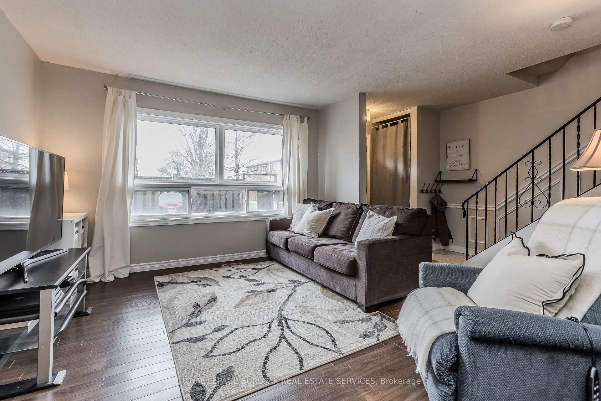 Photo 8 of Unit 9, 165 Limeridge Road W, Hamilton, Rolston — HOMEH