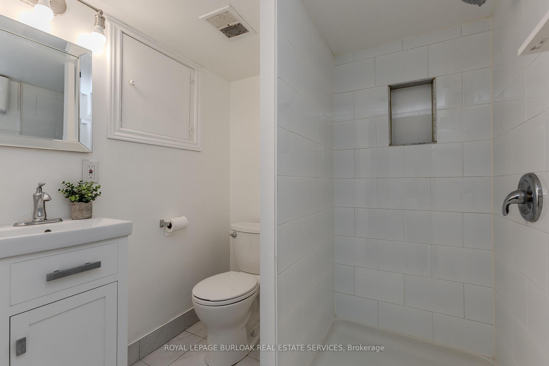 Photo 35 of Unit 9, 165 Limeridge Road W, Hamilton, Rolston — HOMEH