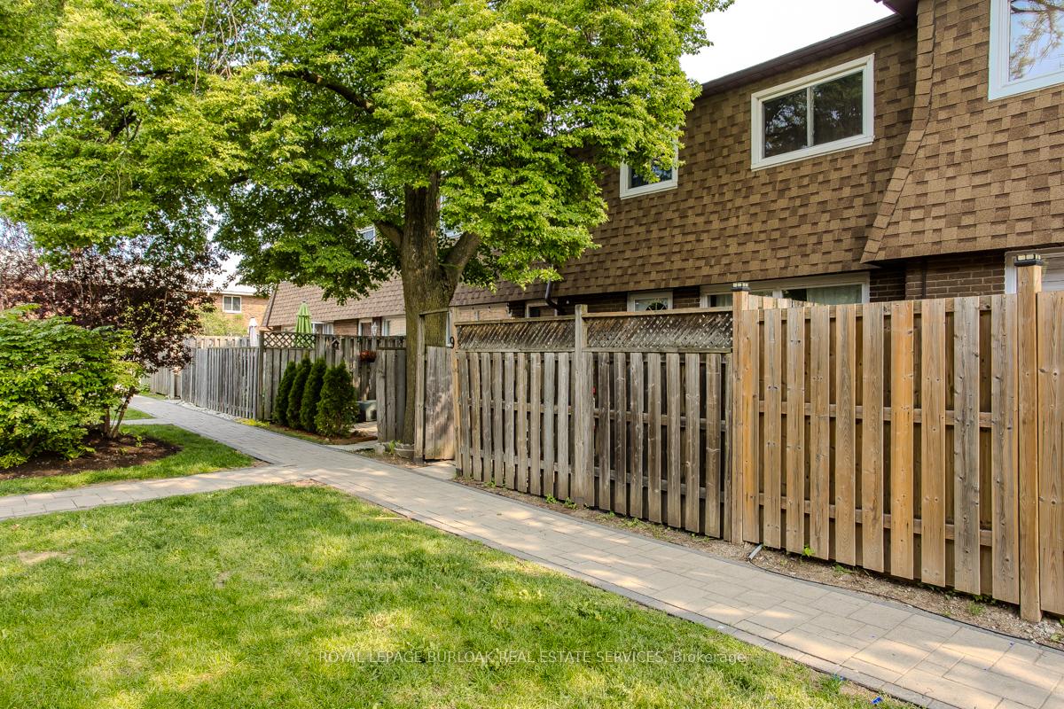 Photo 38 of Unit 9, 165 Limeridge Road W, Hamilton, Rolston — HOMEH