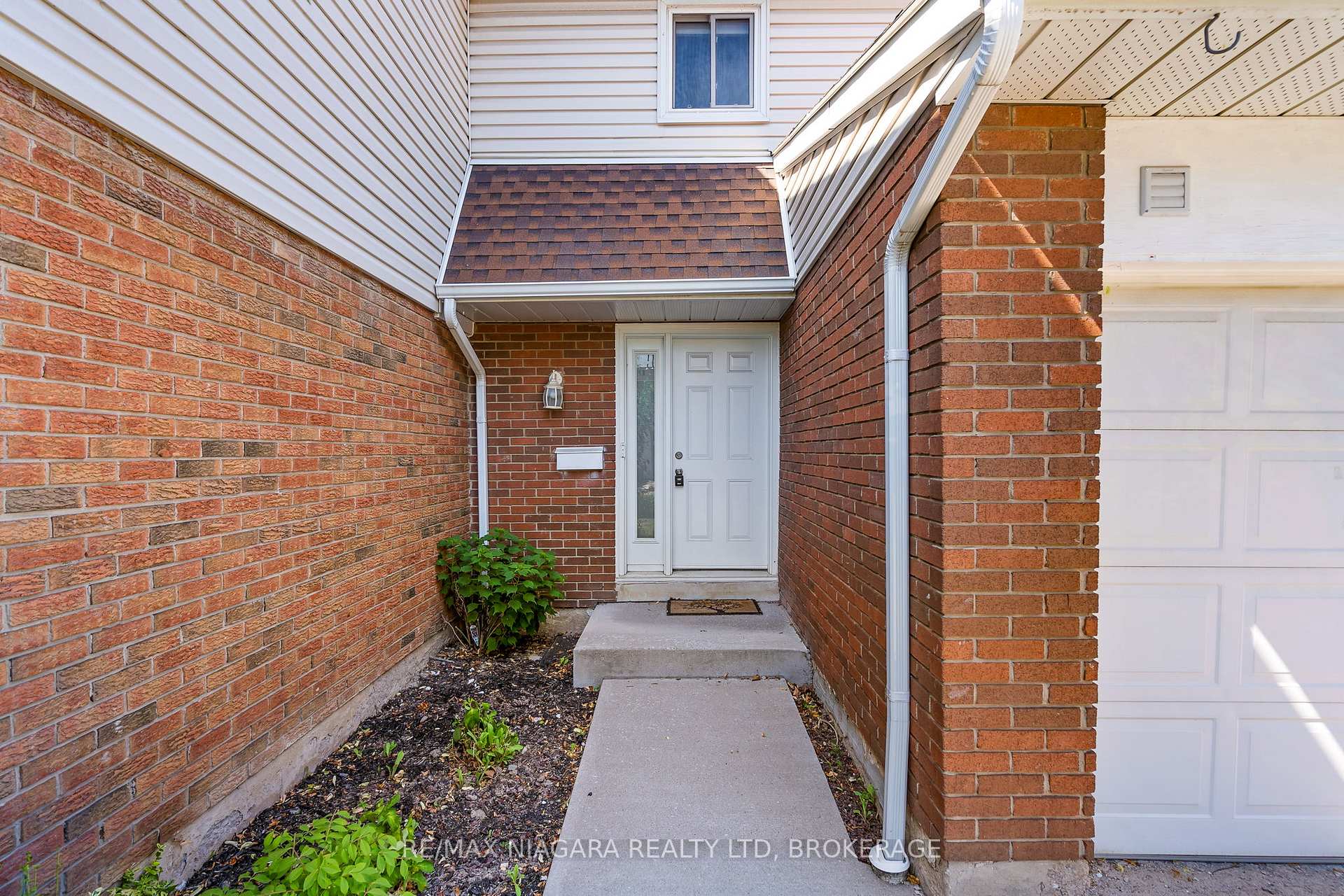 Photo 4 of Unit 107, 286 Cushman Road, St. Catharines, Carlton/Bunting — HOMEH