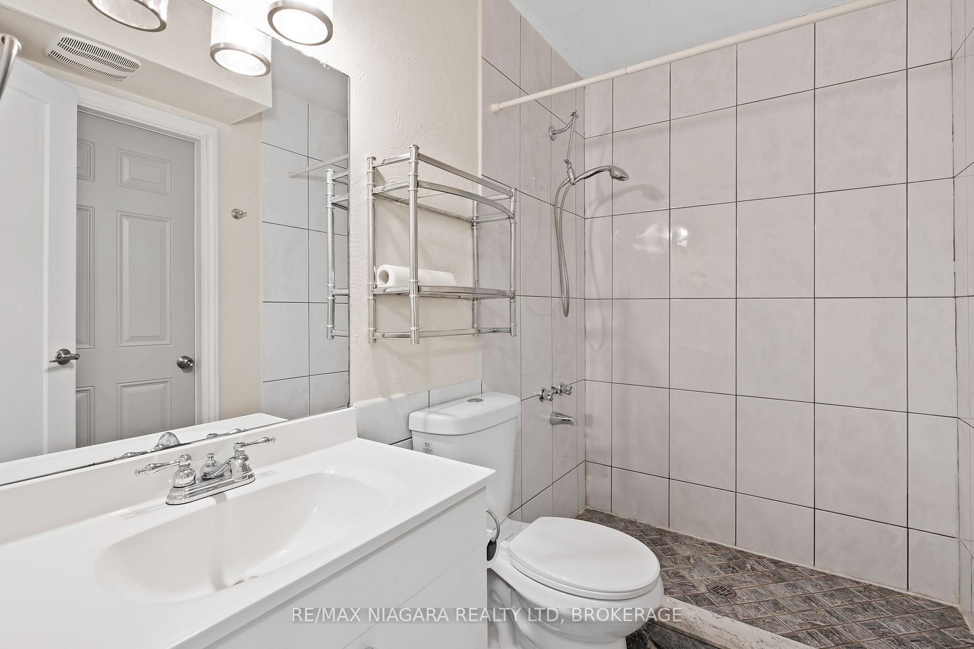 Photo 6 of Unit 107, 286 Cushman Road, St. Catharines, Carlton/Bunting — HOMEH
