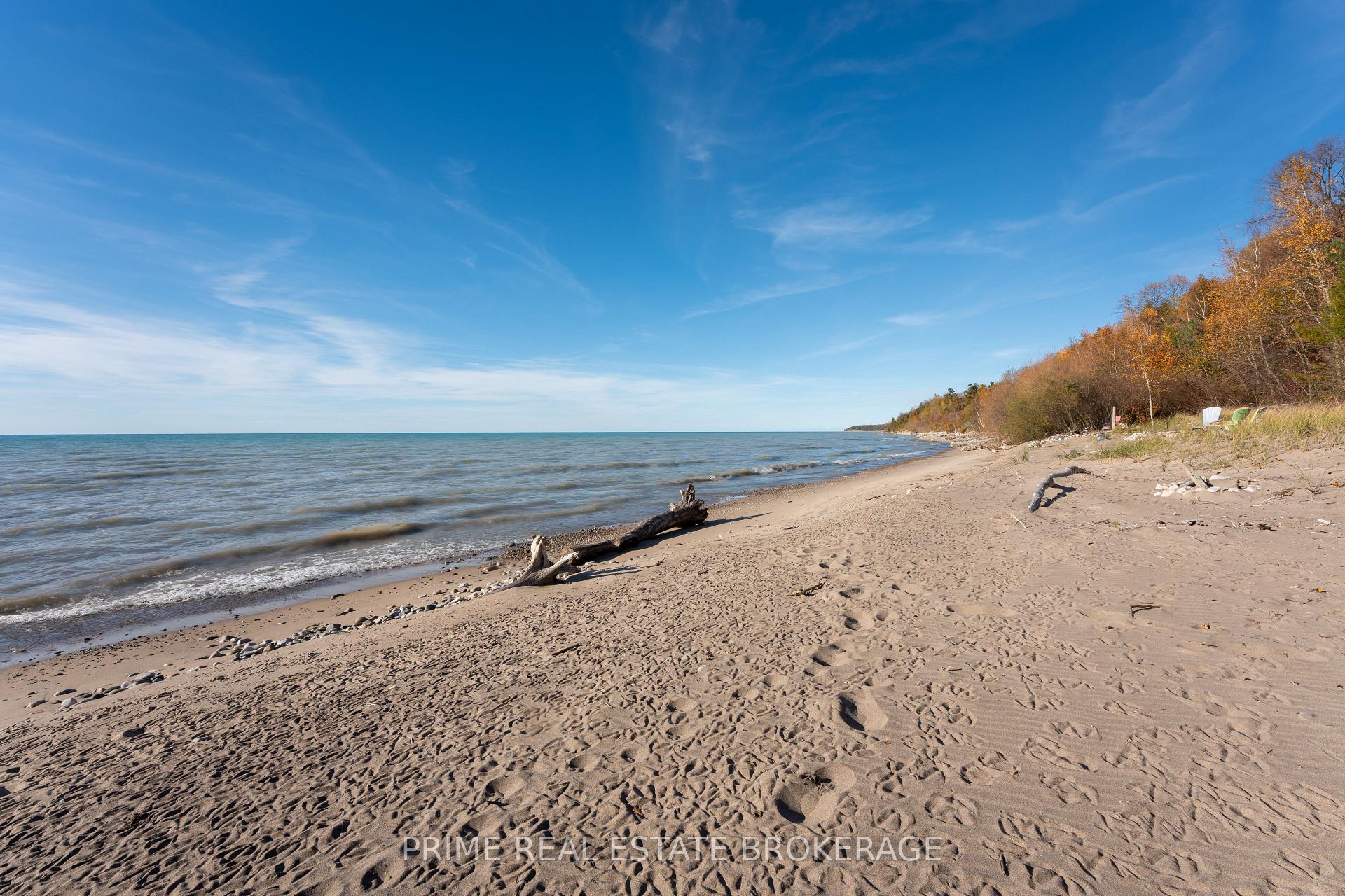 Photo 1 of 77899 Dryden Lane, Central Huron, Goderich — HOMEH