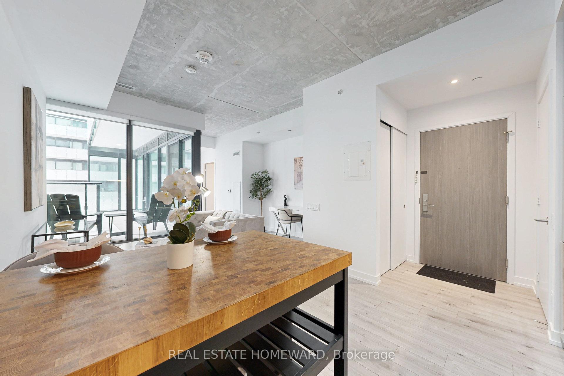 Photo 8 of Unit 212, 161 Roehampton Avenue, Toronto, Mount Pleasant West — HOMEH