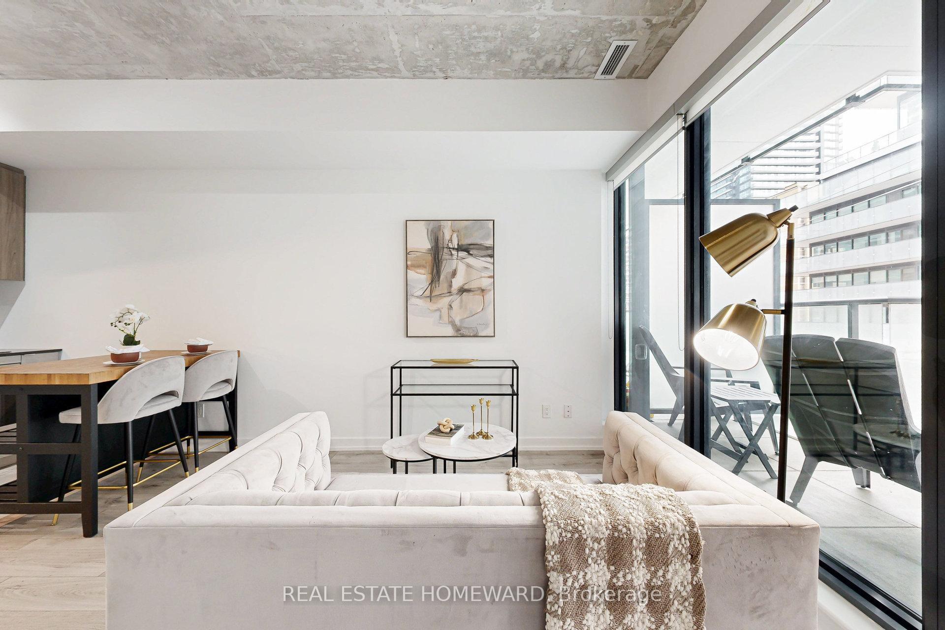 Photo 12 of Unit 212, 161 Roehampton Avenue, Toronto, Mount Pleasant West — HOMEH