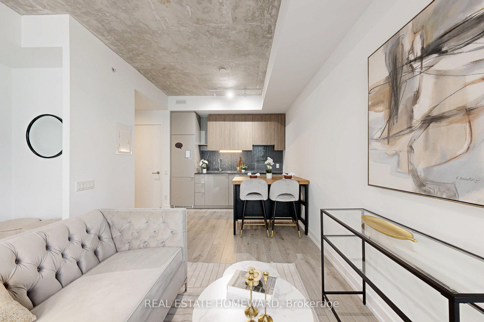 Photo 15 of Unit 212, 161 Roehampton Avenue, Toronto, Mount Pleasant West — HOMEH