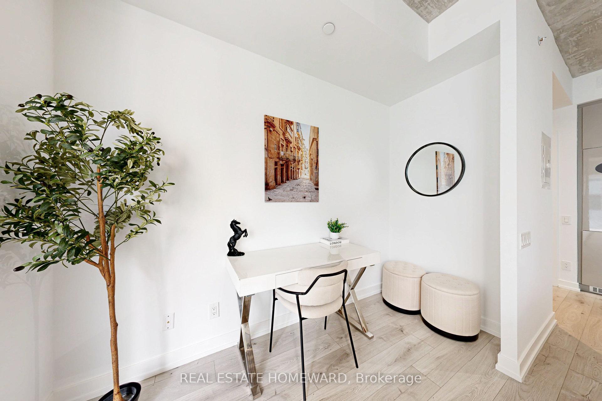 Photo 17 of Unit 212, 161 Roehampton Avenue, Toronto, Mount Pleasant West — HOMEH