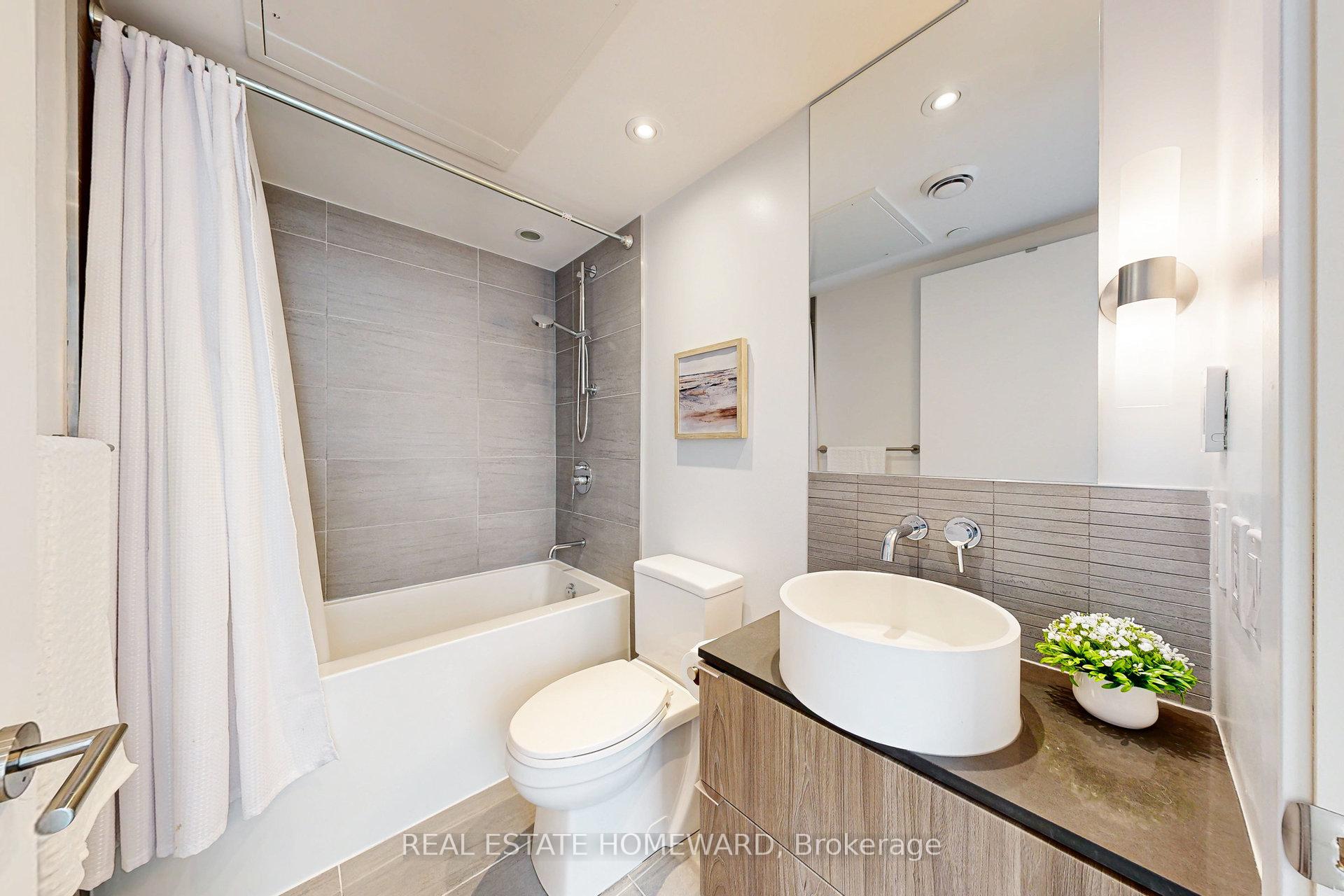 Photo 22 of Unit 212, 161 Roehampton Avenue, Toronto, Mount Pleasant West — HOMEH