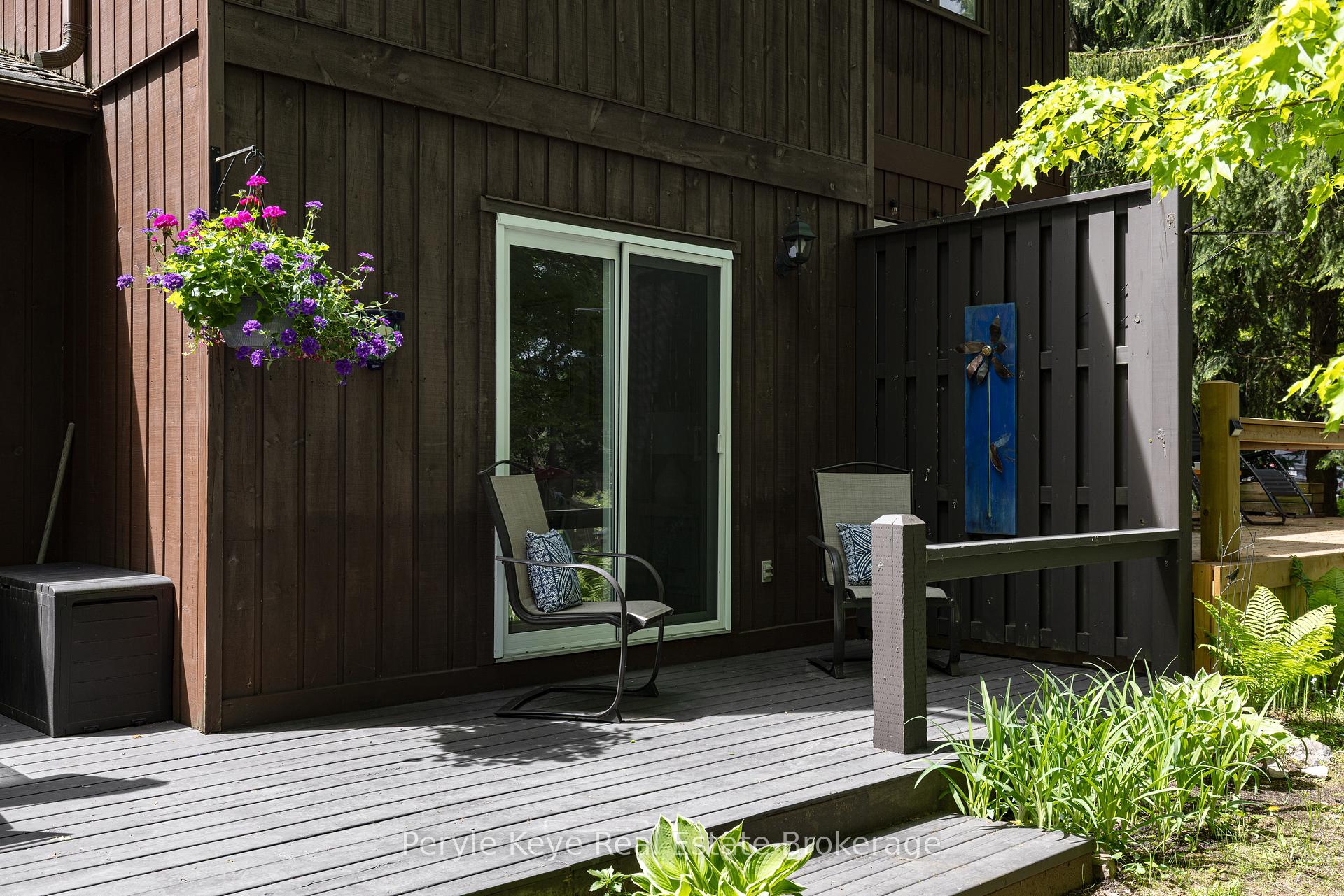 Photo 16 of Unit 2, 63 Southbank Drive, Bracebridge, Macaulay — HOMEH