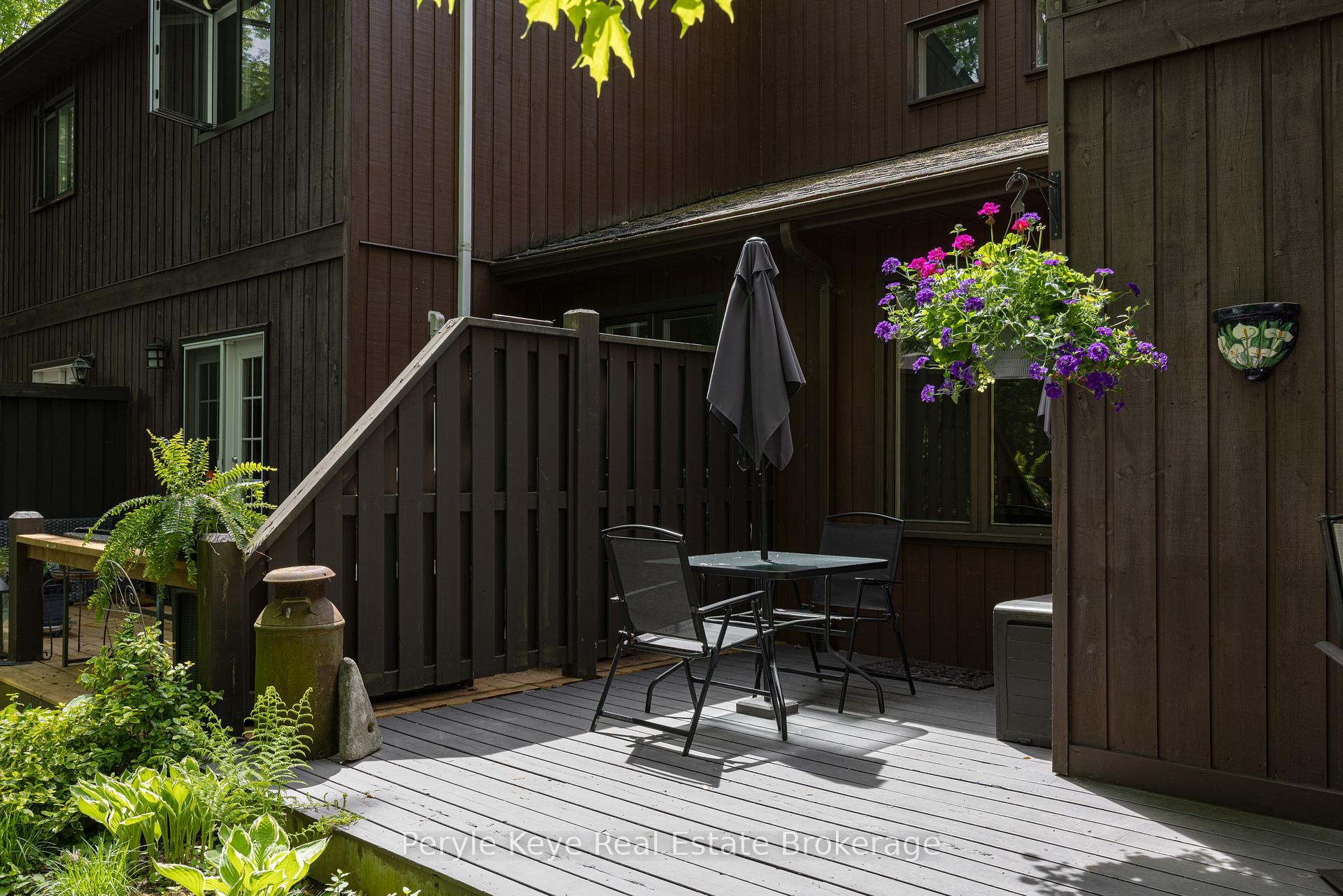 Photo 17 of Unit 2, 63 Southbank Drive, Bracebridge, Macaulay — HOMEH