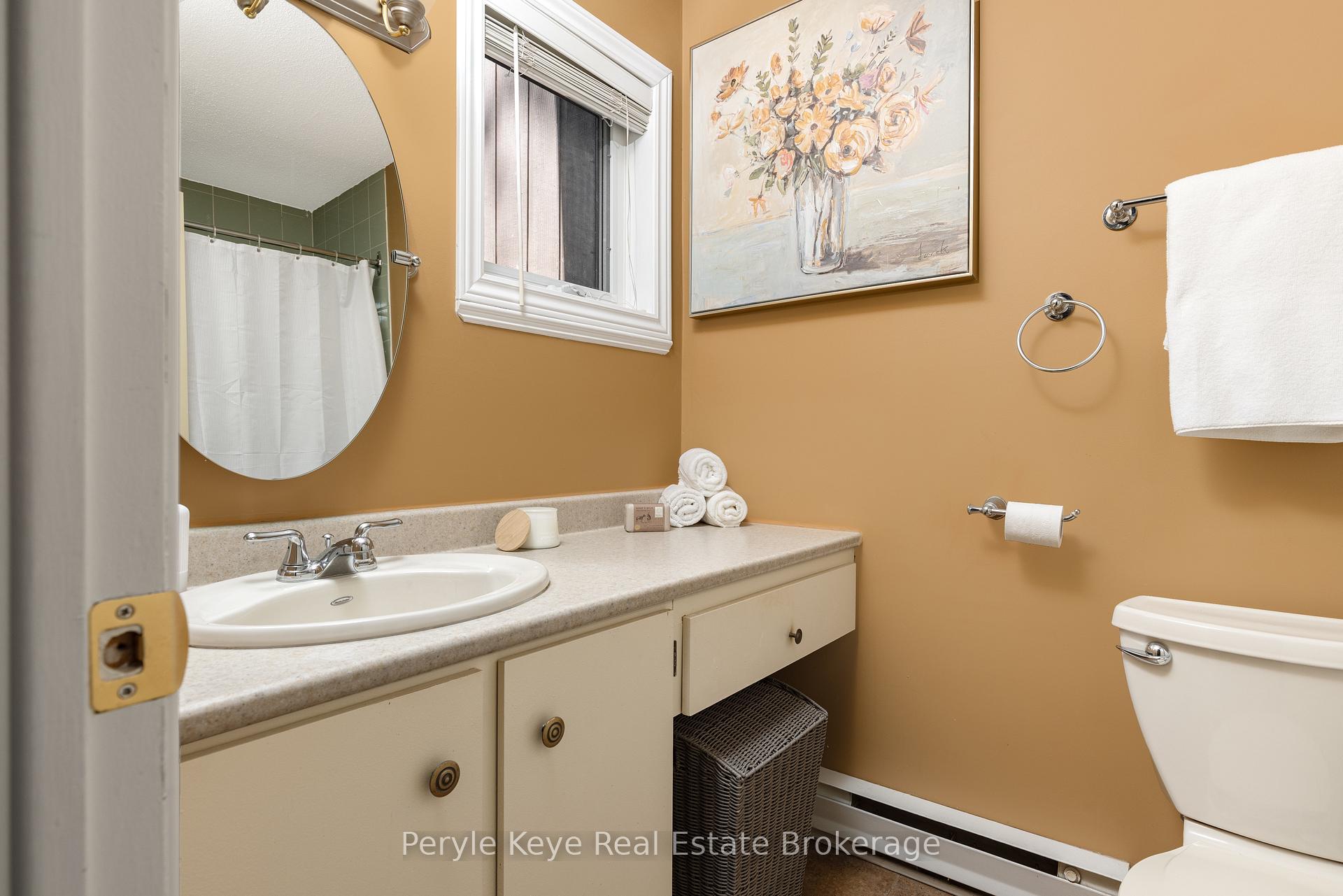 Photo 35 of Unit 2, 63 Southbank Drive, Bracebridge, Macaulay — HOMEH