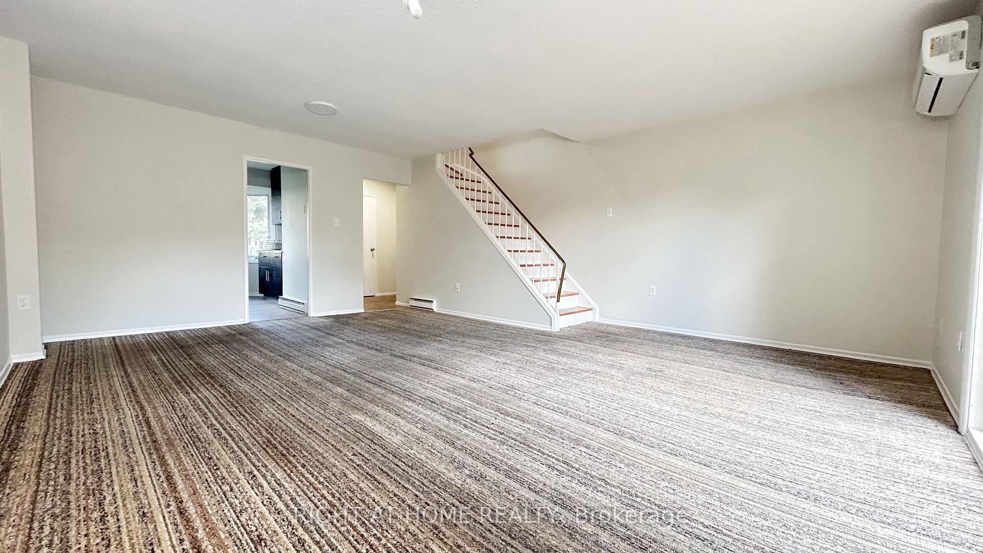 Photo 16 of Unit 32, 160 Jansen Avenue, Kitchener — HOMEH
