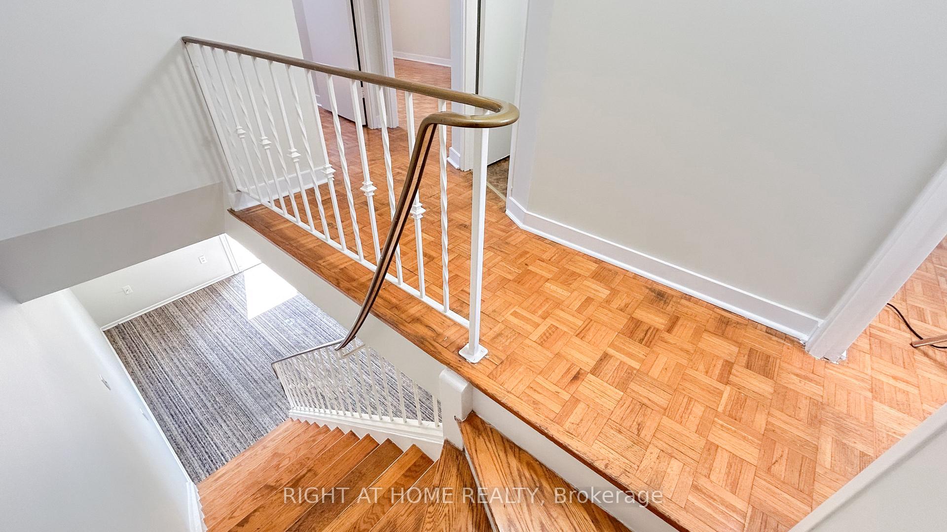 Photo 18 of Unit 32, 160 Jansen Avenue, Kitchener — HOMEH