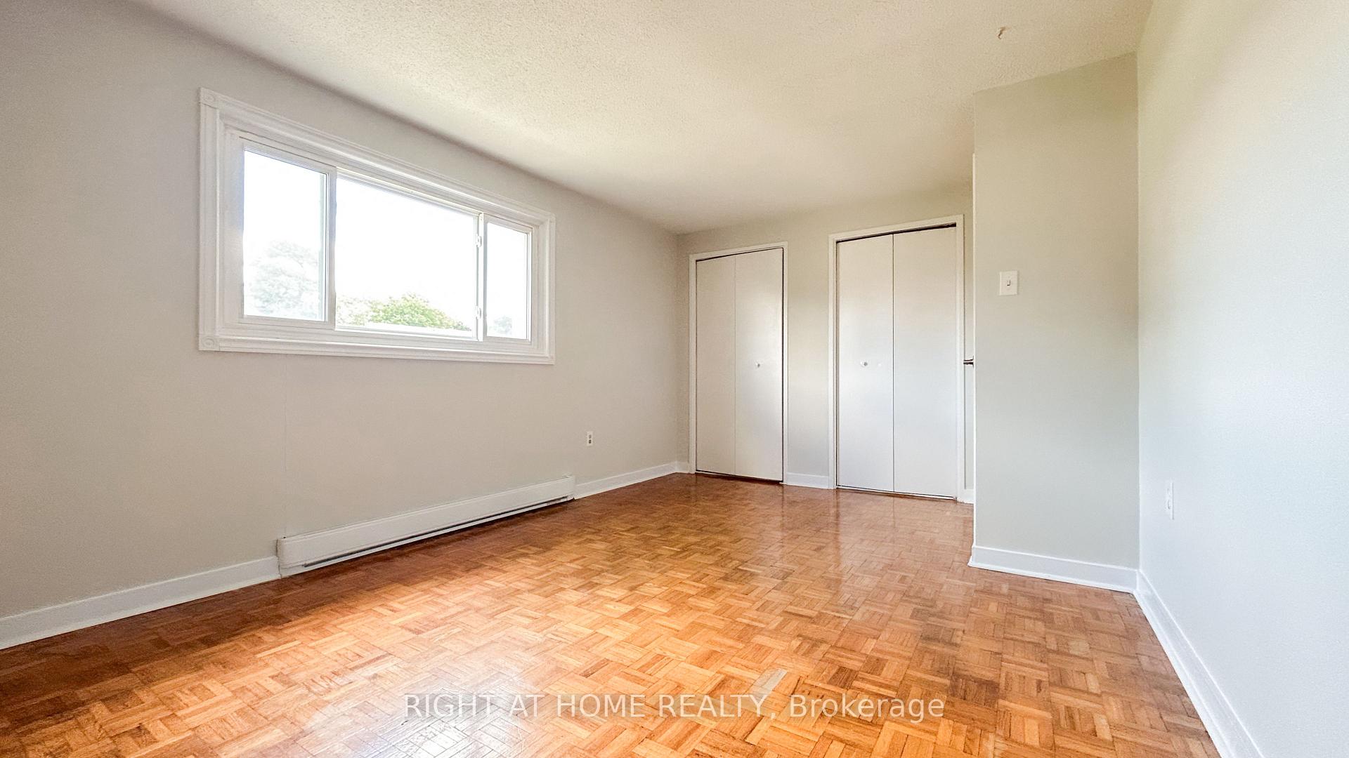 Photo 21 of Unit 32, 160 Jansen Avenue, Kitchener — HOMEH