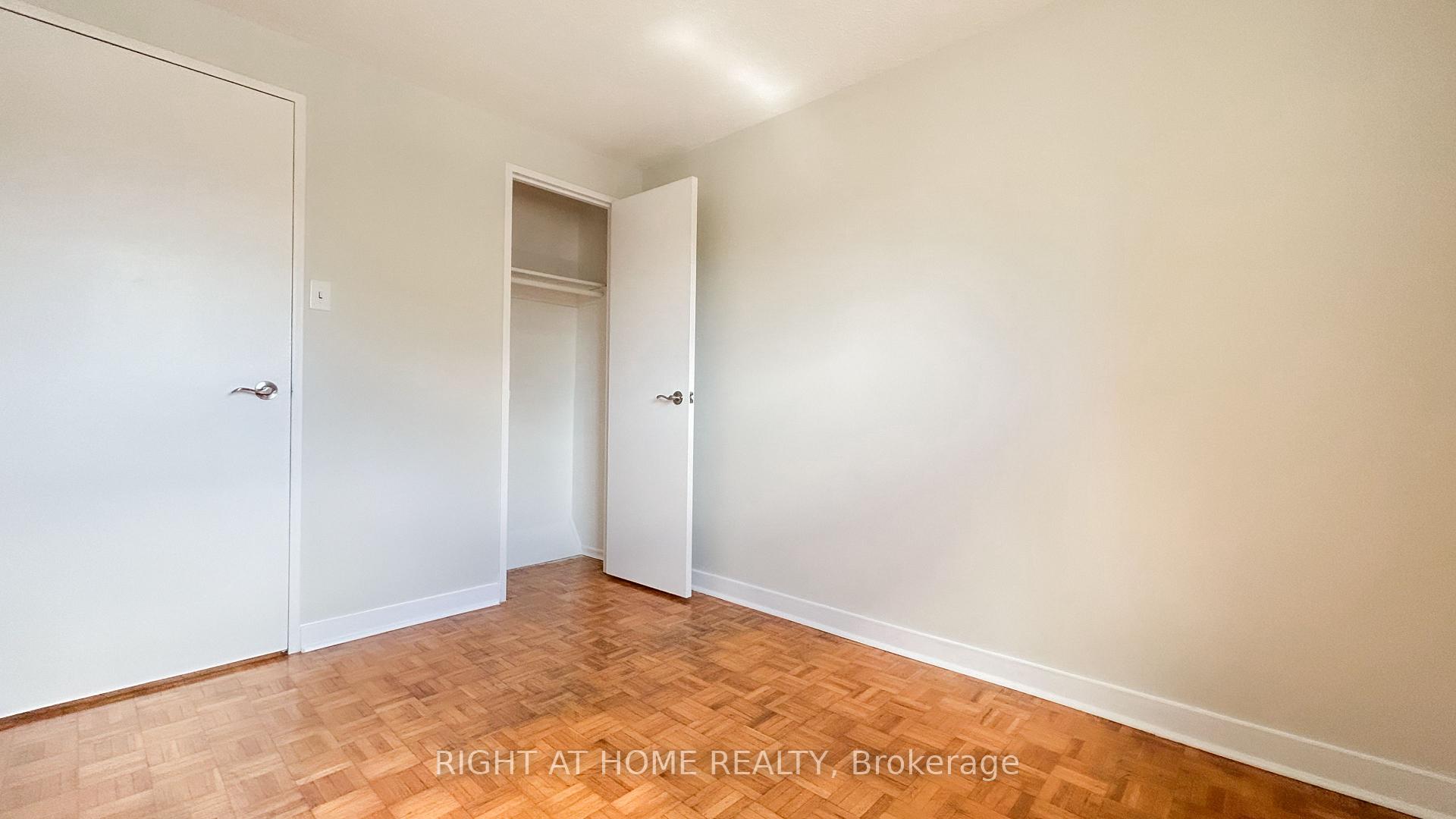Photo 32 of Unit 32, 160 Jansen Avenue, Kitchener — HOMEH
