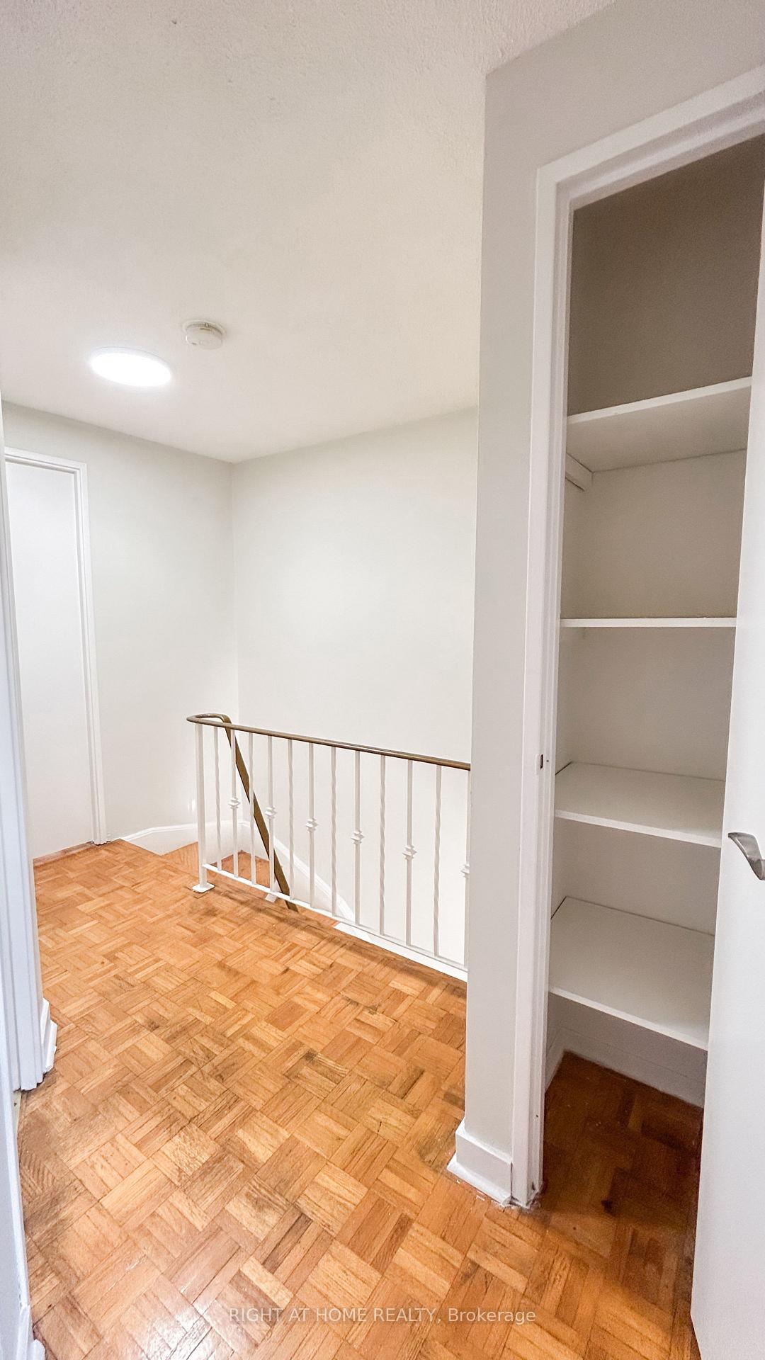 Photo 37 of Unit 32, 160 Jansen Avenue, Kitchener — HOMEH