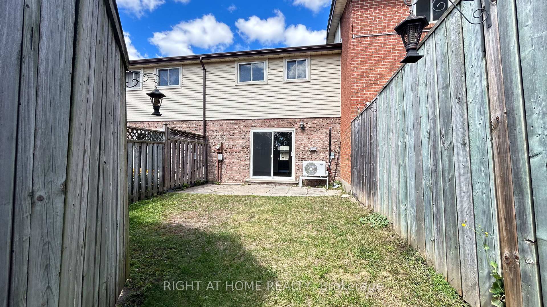 Photo 43 of Unit 32, 160 Jansen Avenue, Kitchener — HOMEH