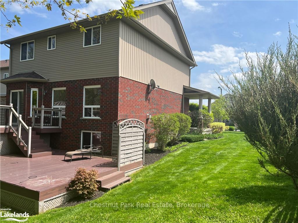 Photo 3 of 23 Chamberlain Crescent, Collingwood — HOMEH