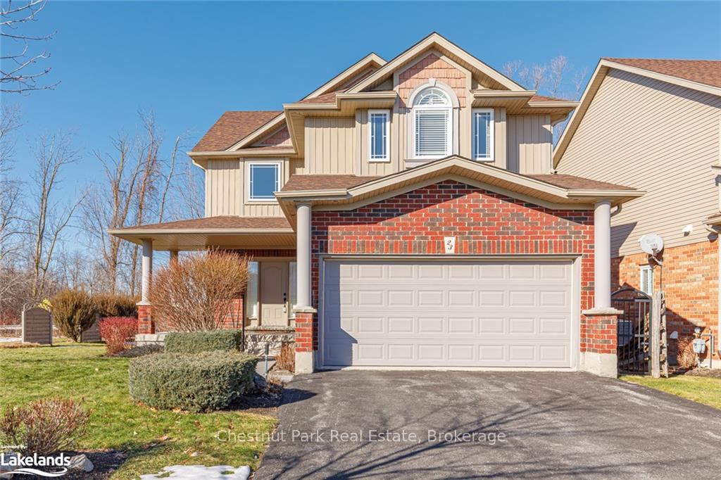 Photo 20 of 23 Chamberlain Crescent, Collingwood — HOMEH