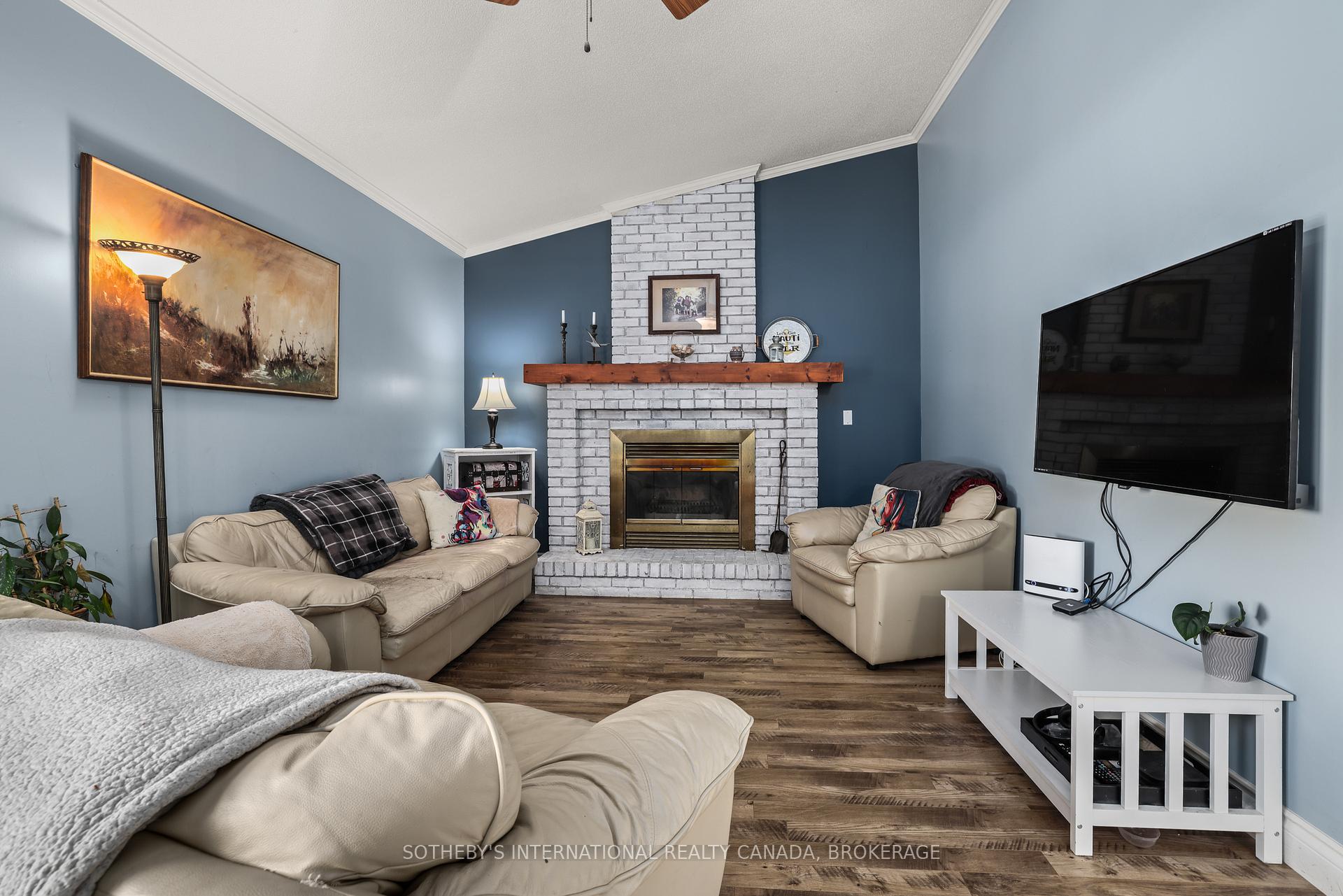 Photo 16 of 480 Second Street, Gananoque — HOMEH