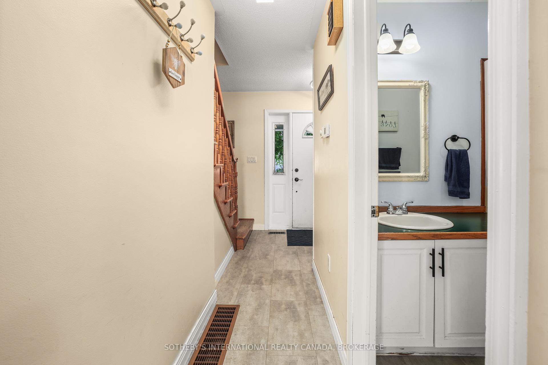 Photo 21 of 480 Second Street, Gananoque — HOMEH