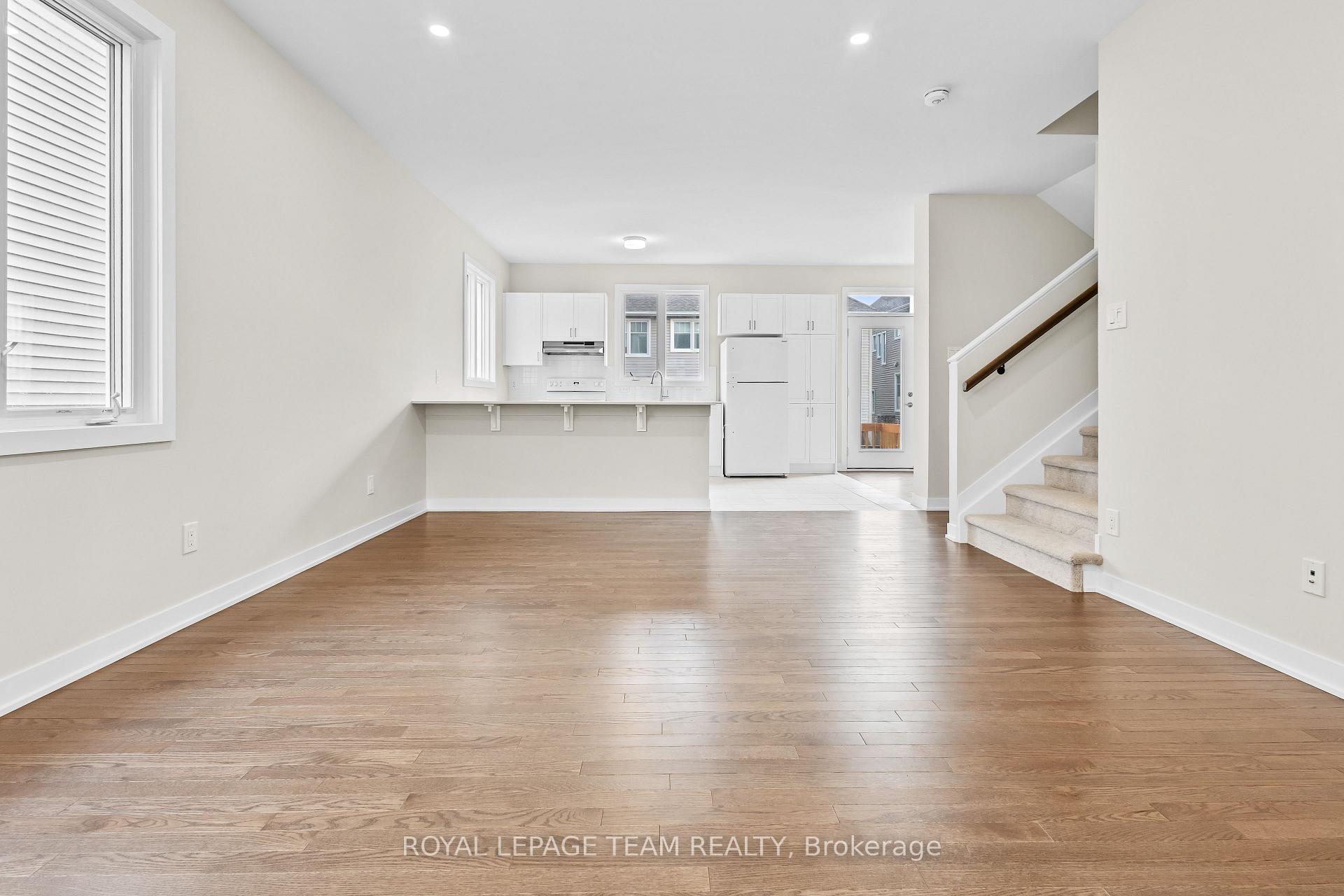 Photo 7 of 608 Expansion Road, Ottawa, Barrhaven - Half Moon Bay — HOMEH